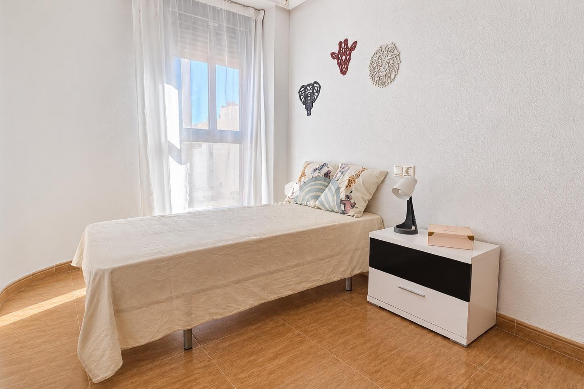 Resale - Apartment / flat -
Torrevieja - Centro - Muelle Pesquero