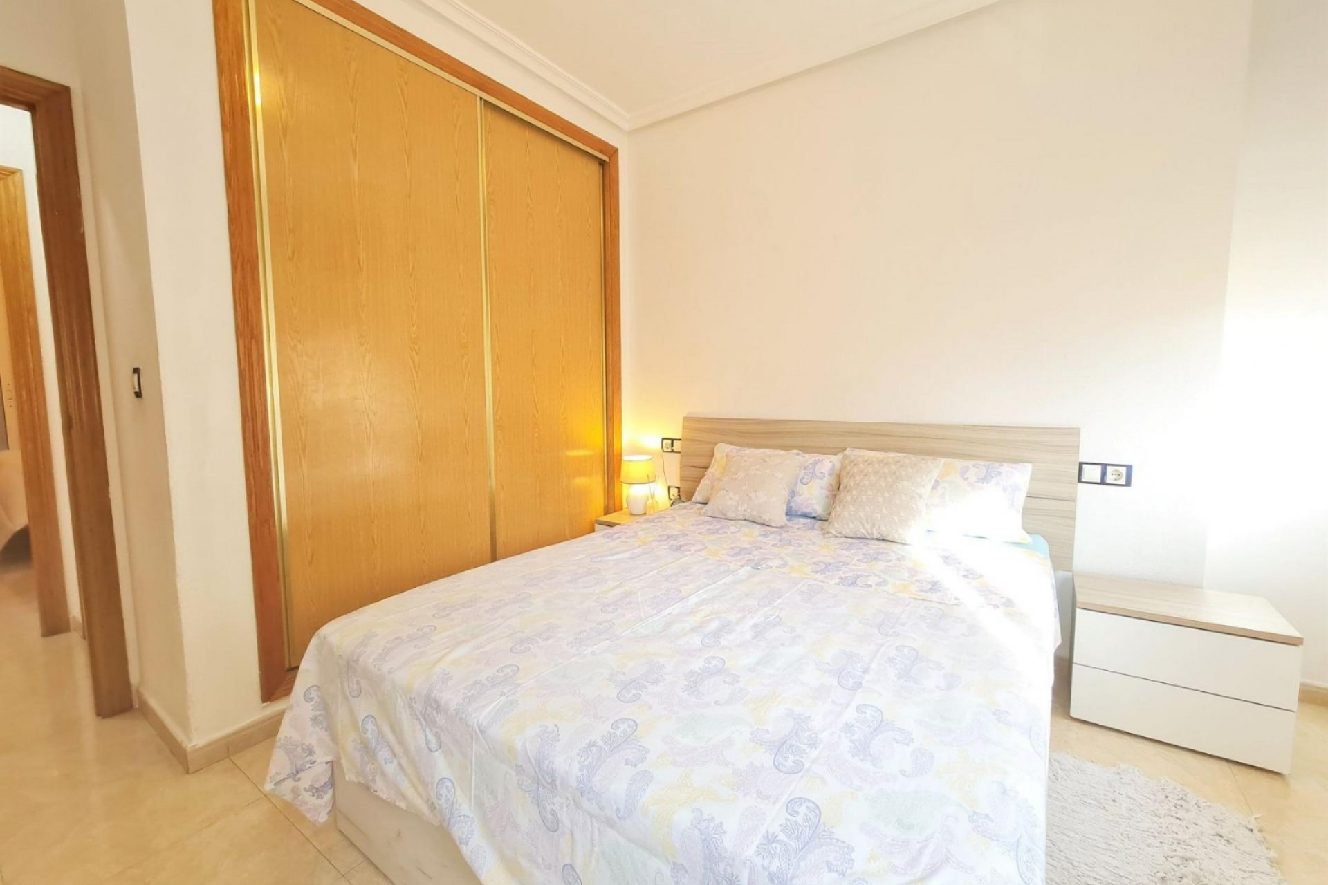 Resale - Apartment / flat -
Torrevieja - Centro