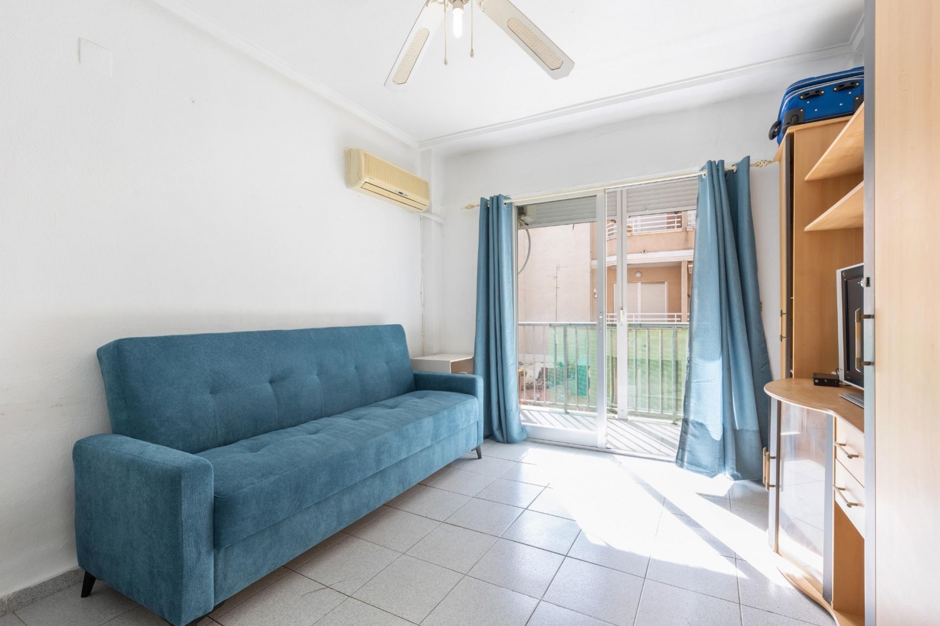 Resale - Apartment / flat -
Torrevieja - Centro