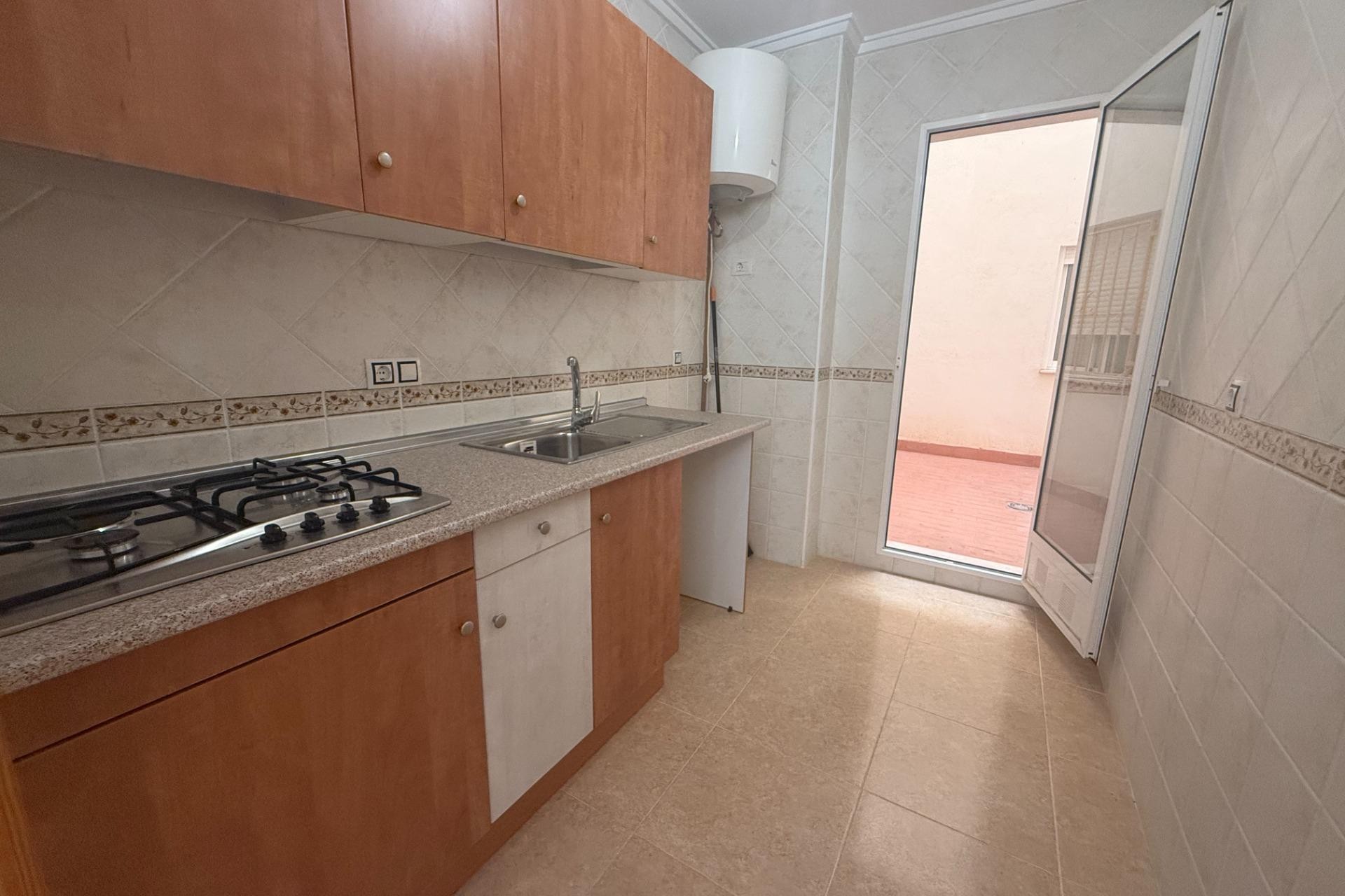 Resale - Apartment / flat -
Torrevieja - Centro