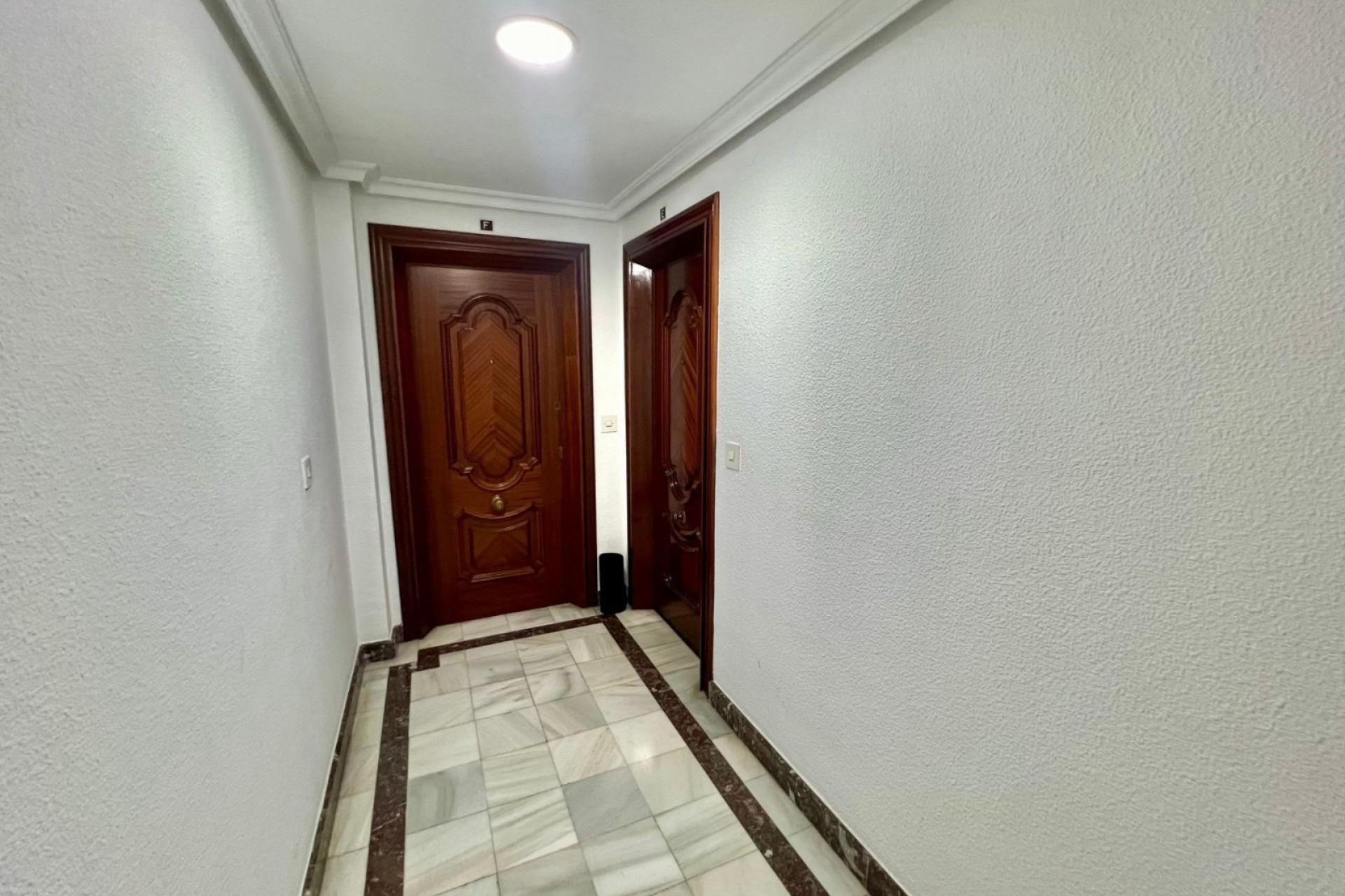 Resale - Apartment / flat -
Torrevieja - Centro