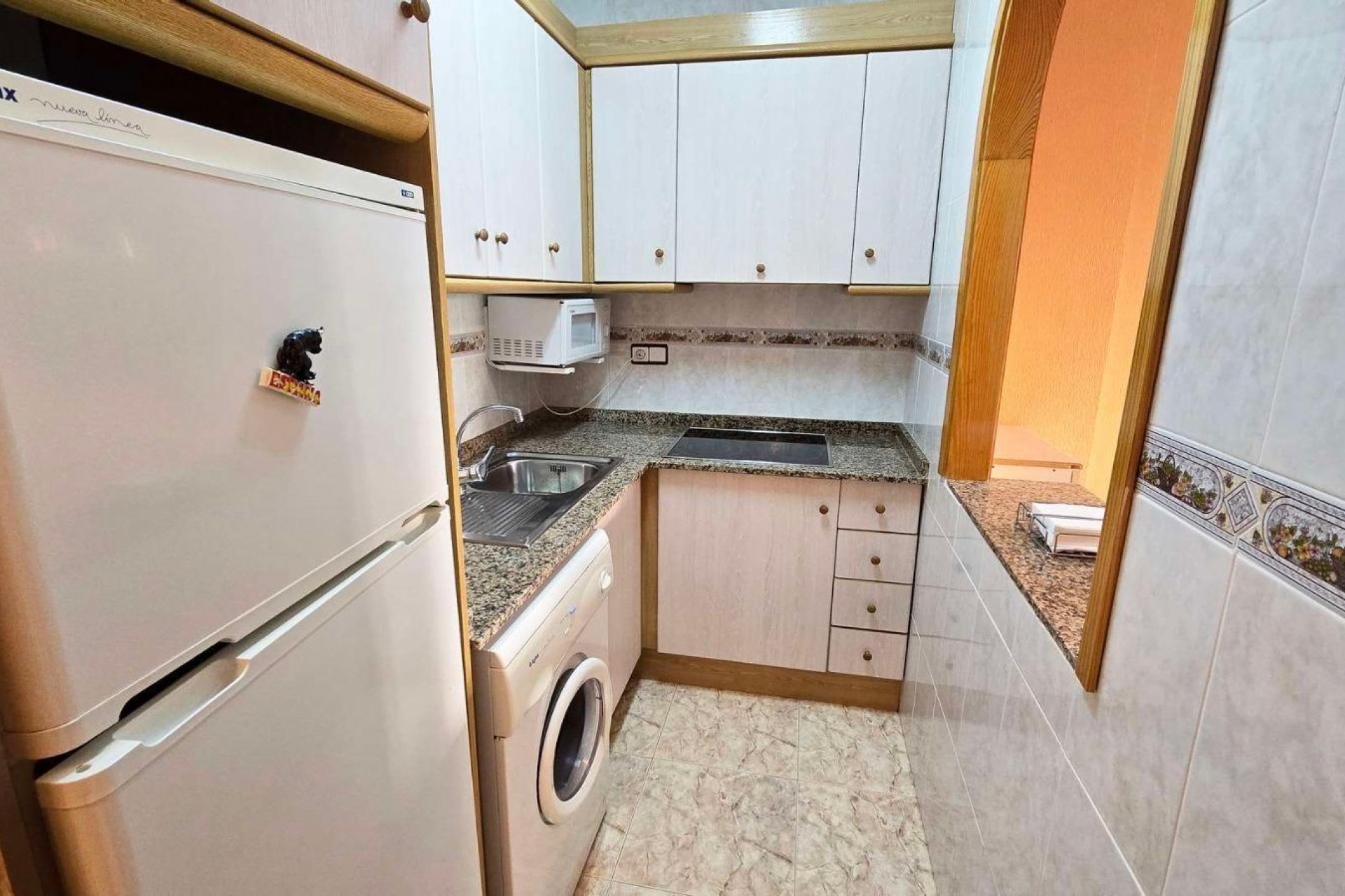 Resale - Apartment / flat -
Torrevieja - Centro