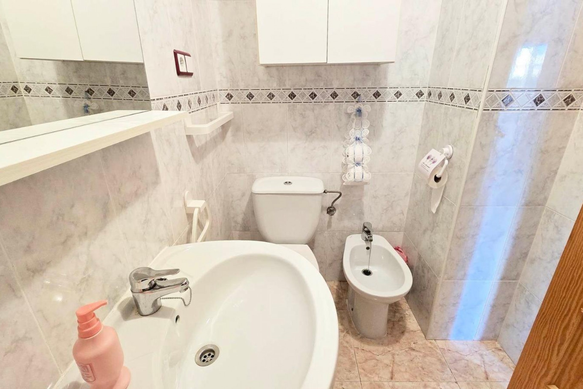 Resale - Apartment / flat -
Torrevieja - Centro