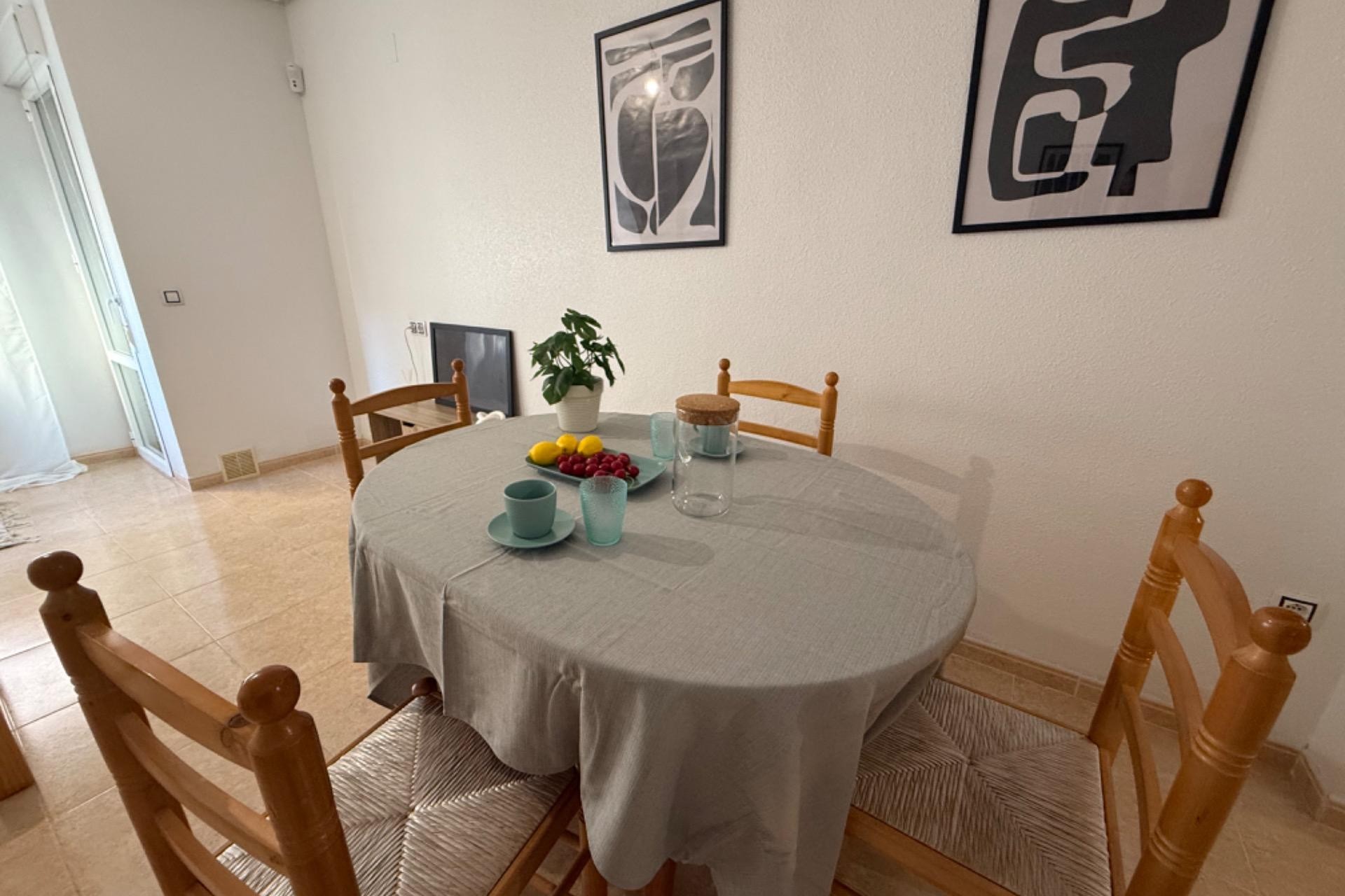 Resale - Apartment / flat -
Torrevieja - Centro