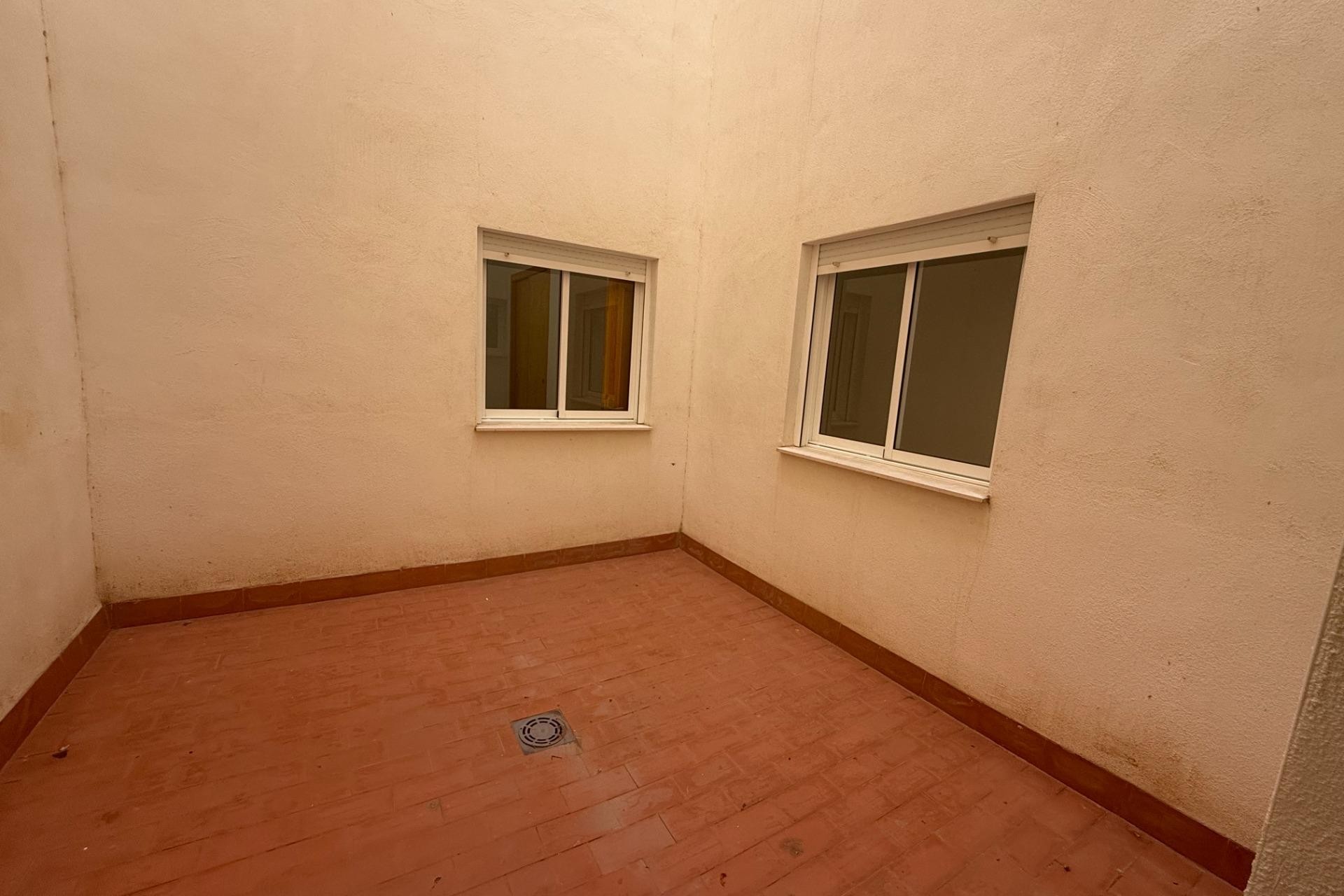 Resale - Apartment / flat -
Torrevieja - Centro