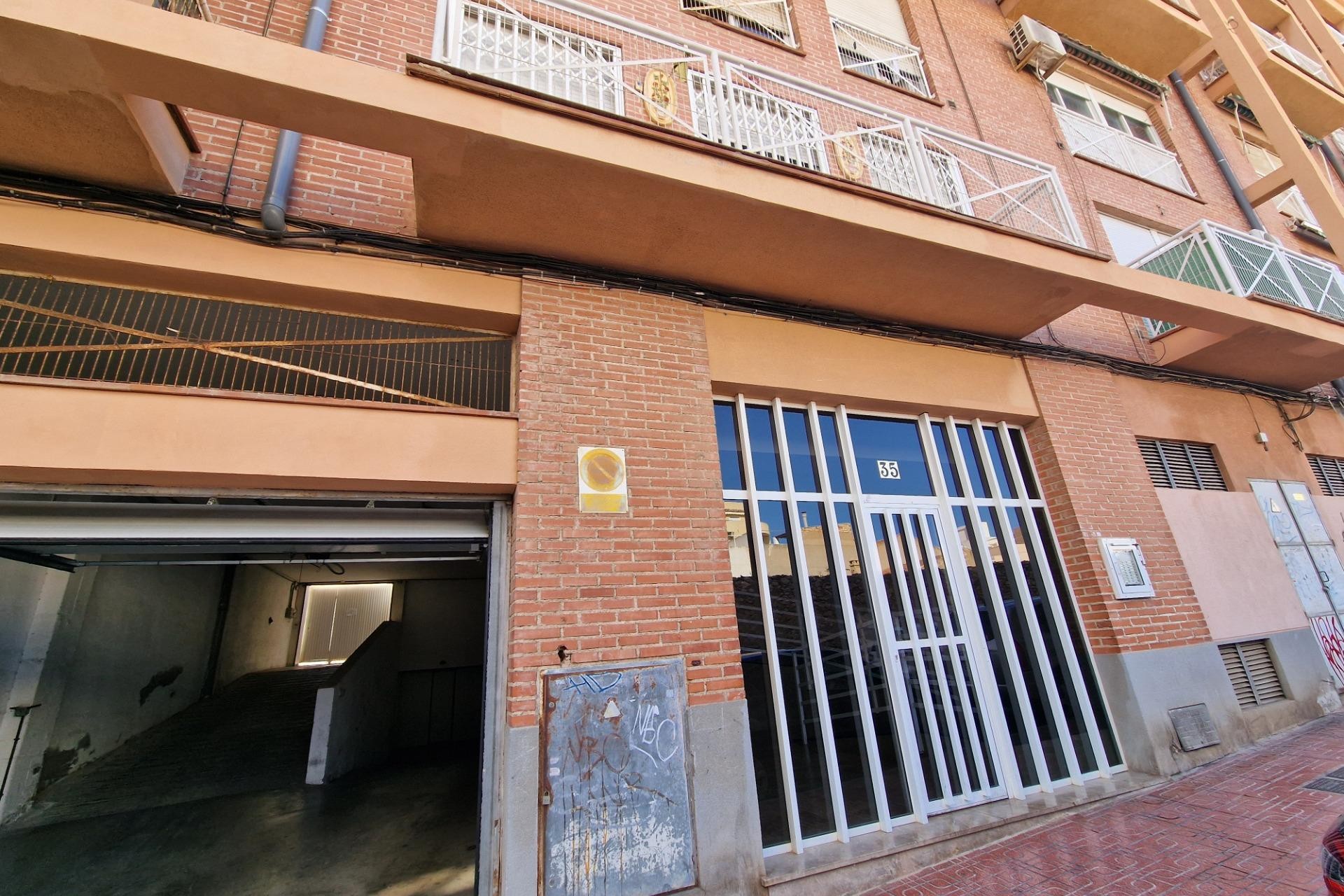 Resale - Apartment / flat -
Torrevieja - Centro