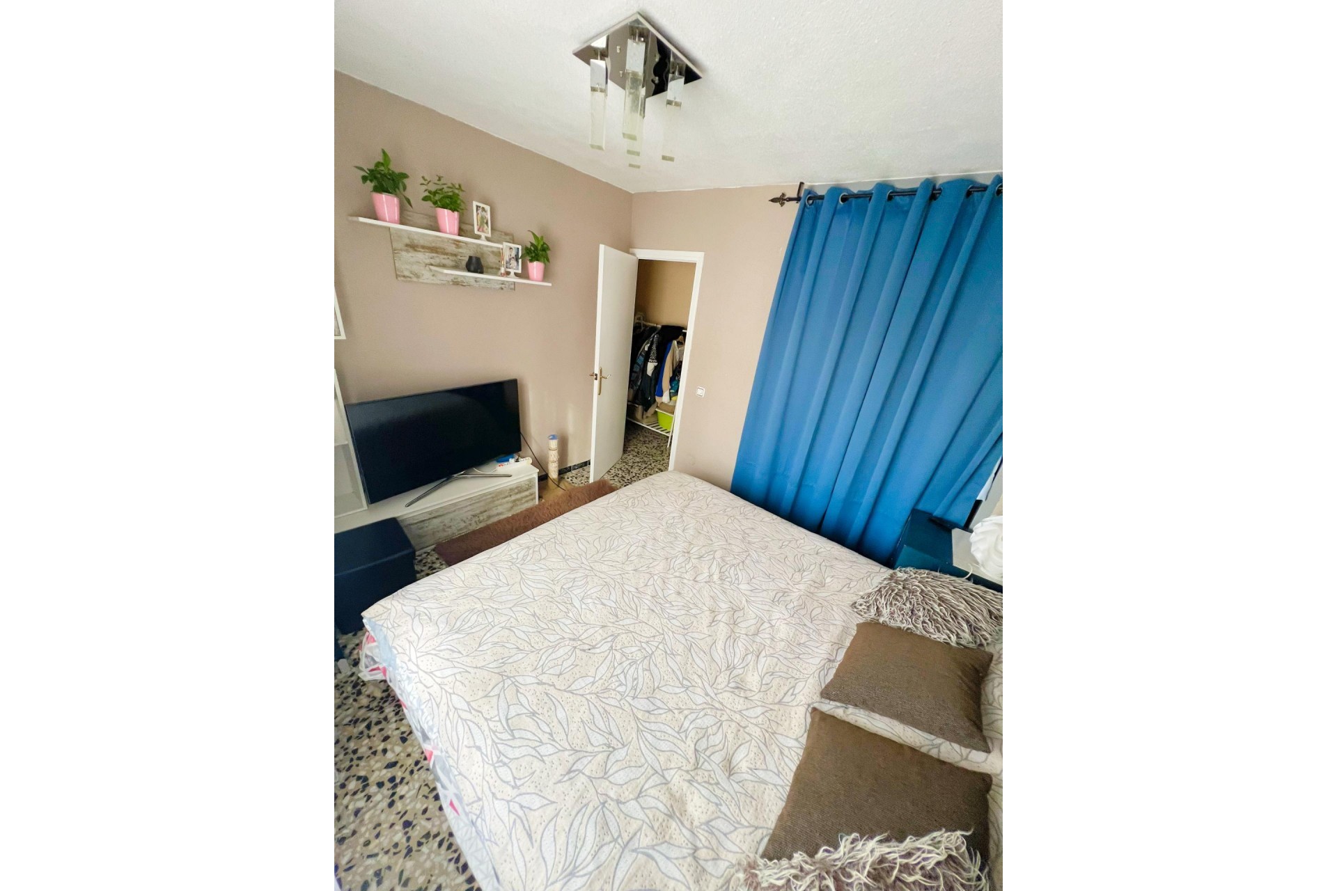 Resale - Apartment / flat -
Torrevieja - Centro