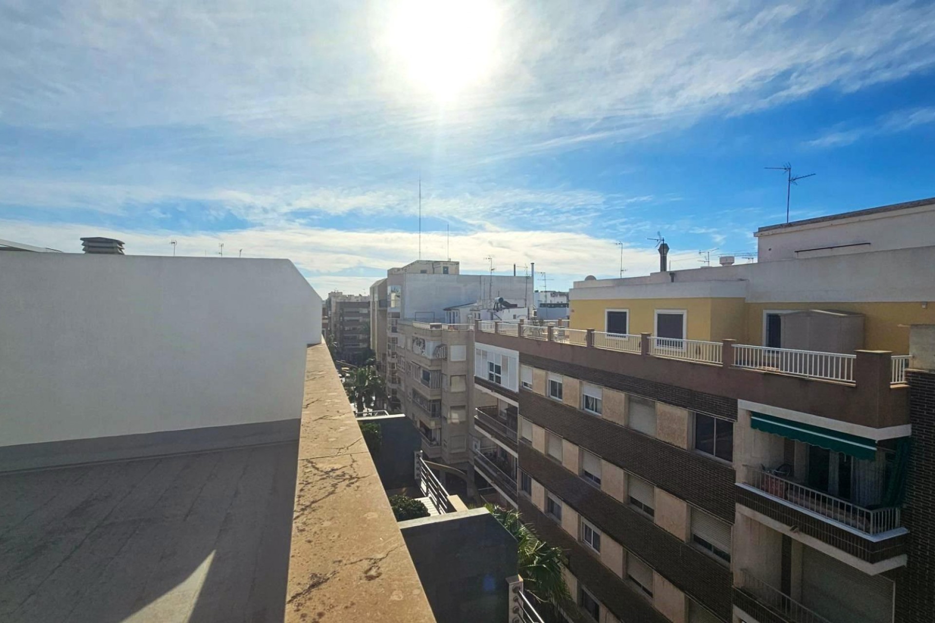 Resale - Apartment / flat -
Torrevieja - Centro