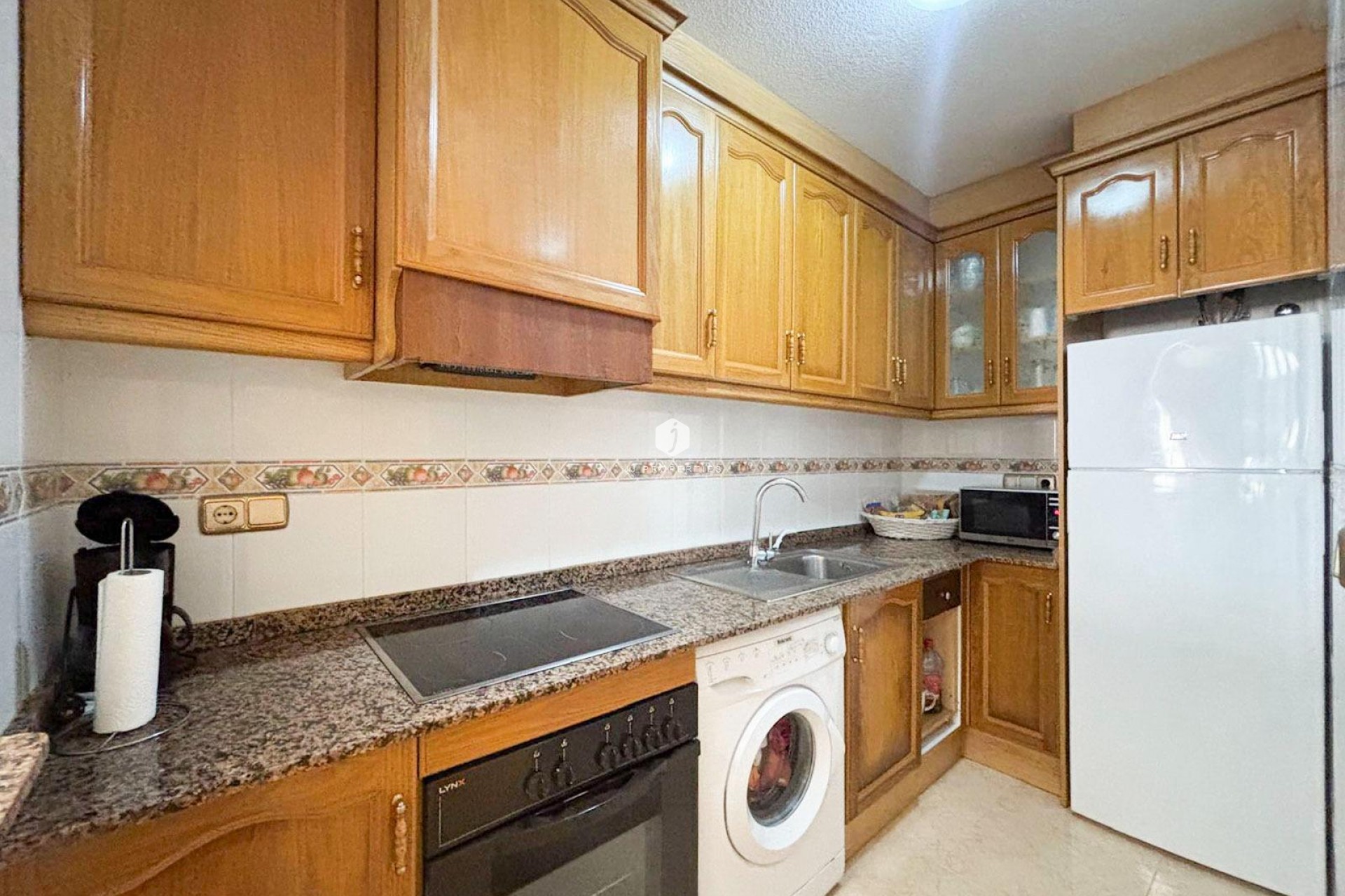 Resale - Apartment / flat -
Torrevieja - Centro