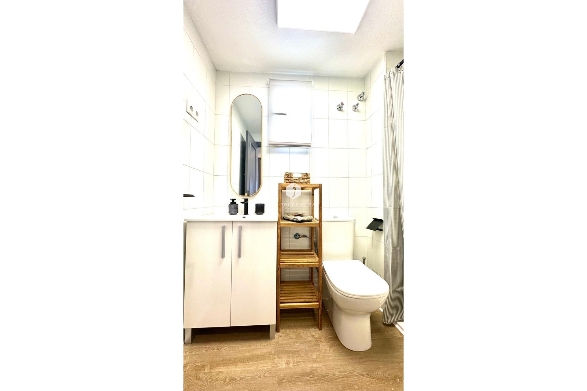 Resale - Apartment / flat -
Torrevieja - Centro