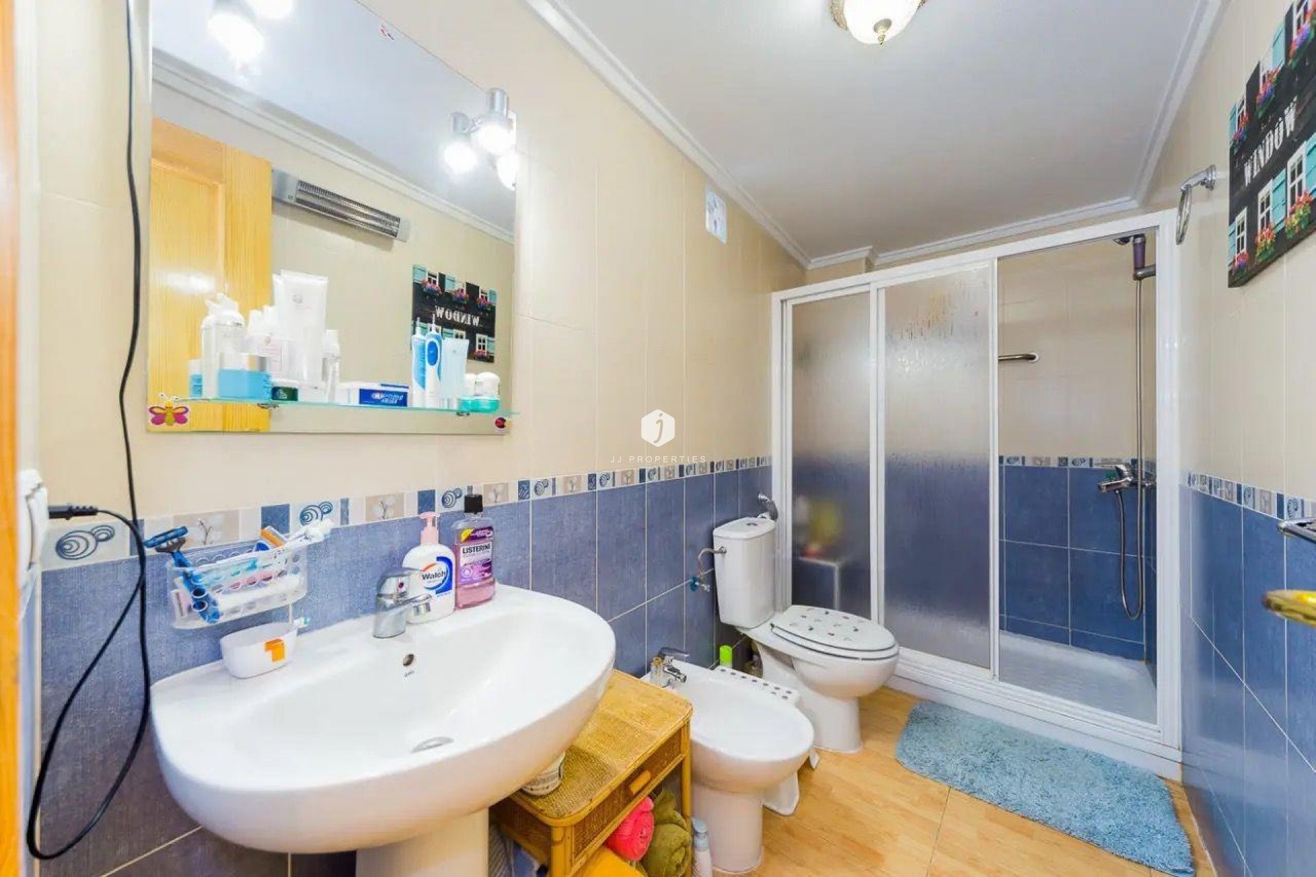 Resale - Apartment / flat -
Torrevieja - Centro