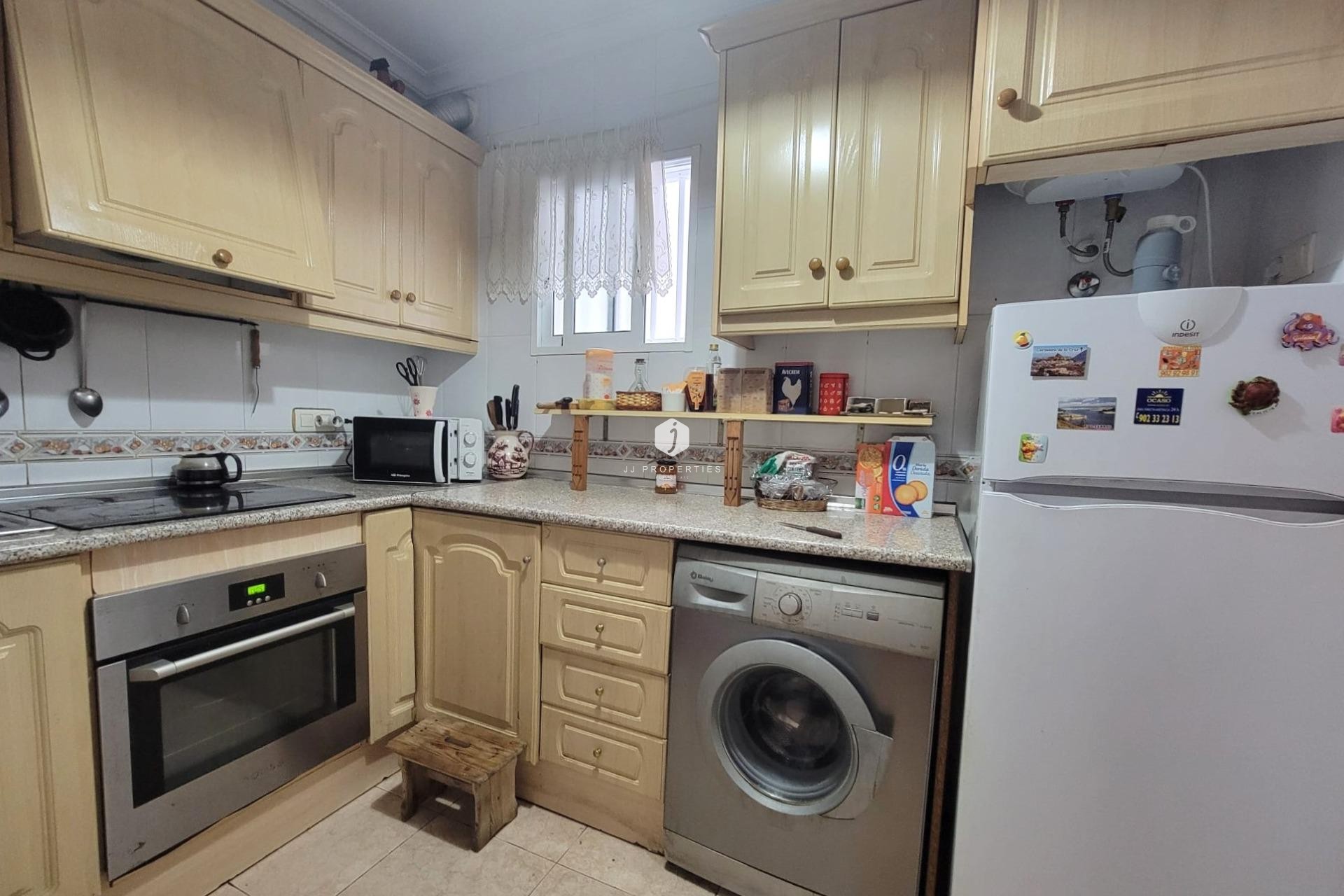 Resale - Apartment / flat -
Torrevieja - Centro