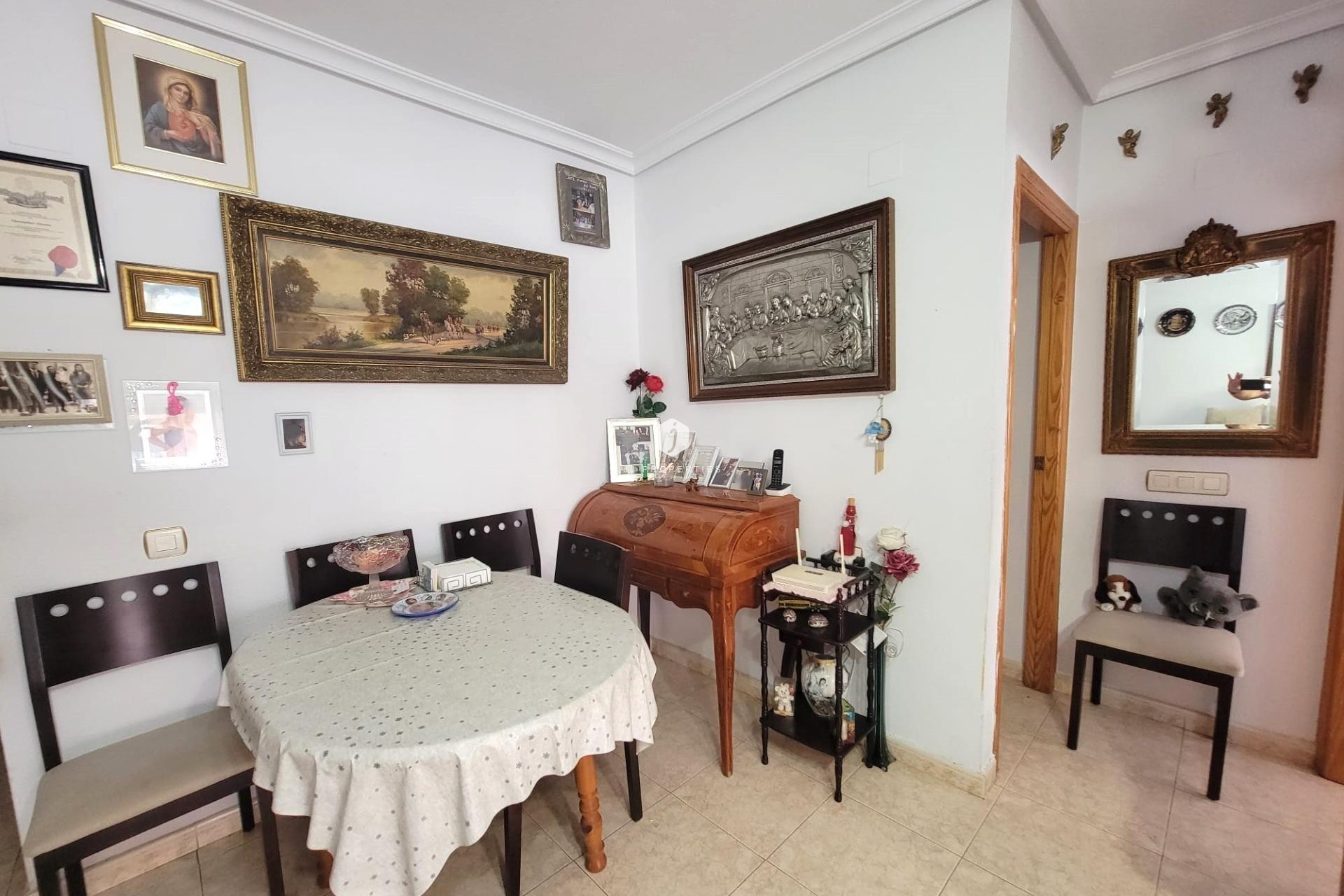 Resale - Apartment / flat -
Torrevieja - Centro