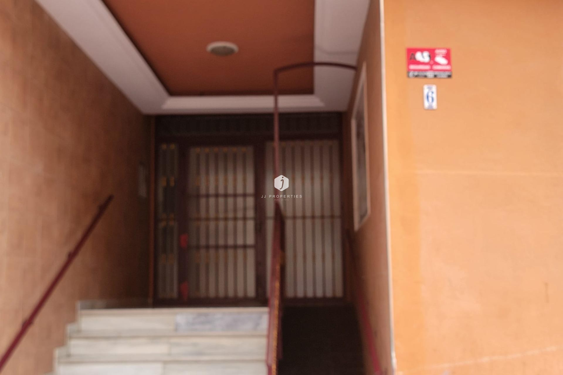 Resale - Apartment / flat -
Torrevieja - Centro