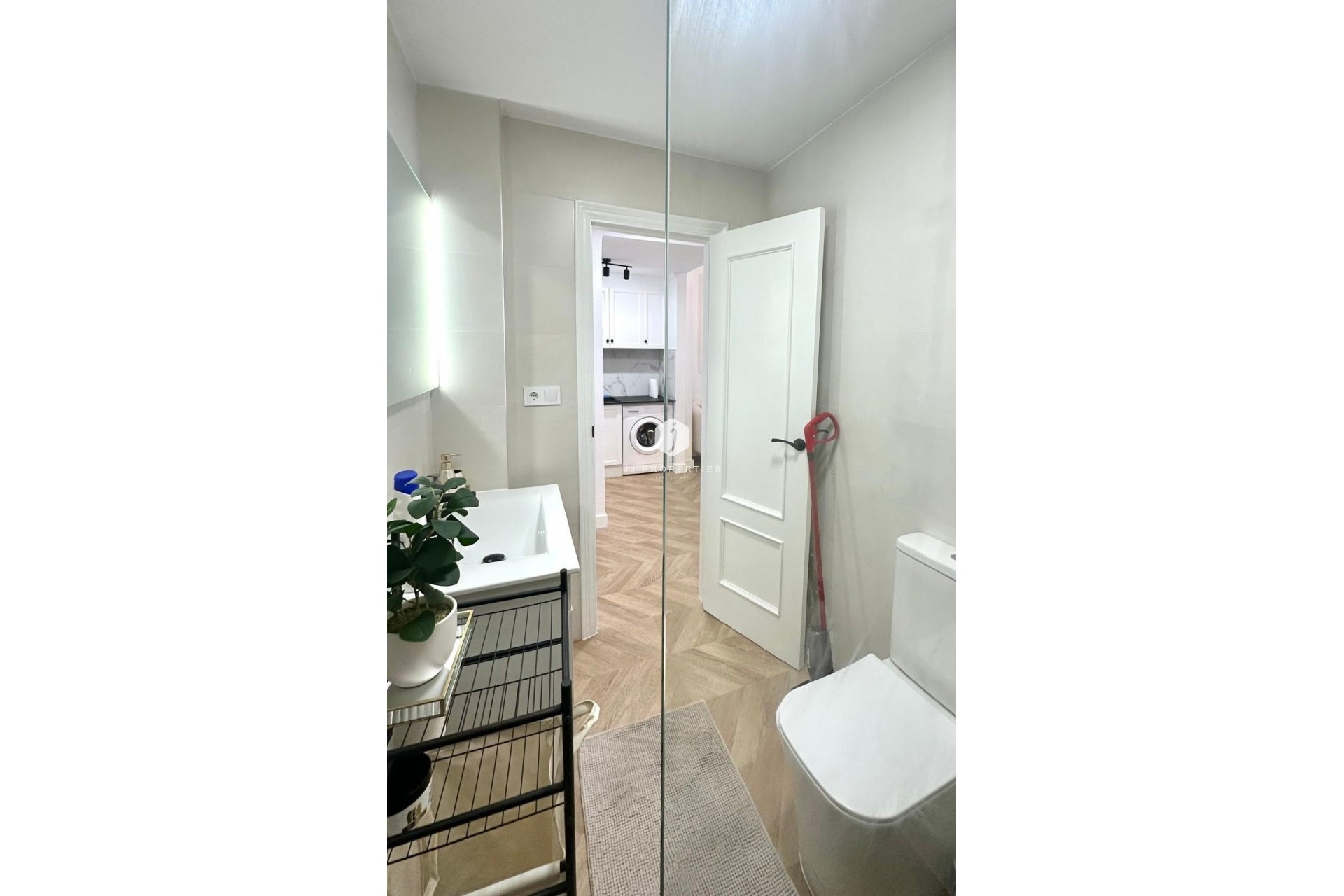 Resale - Apartment / flat -
Torrevieja - Centro