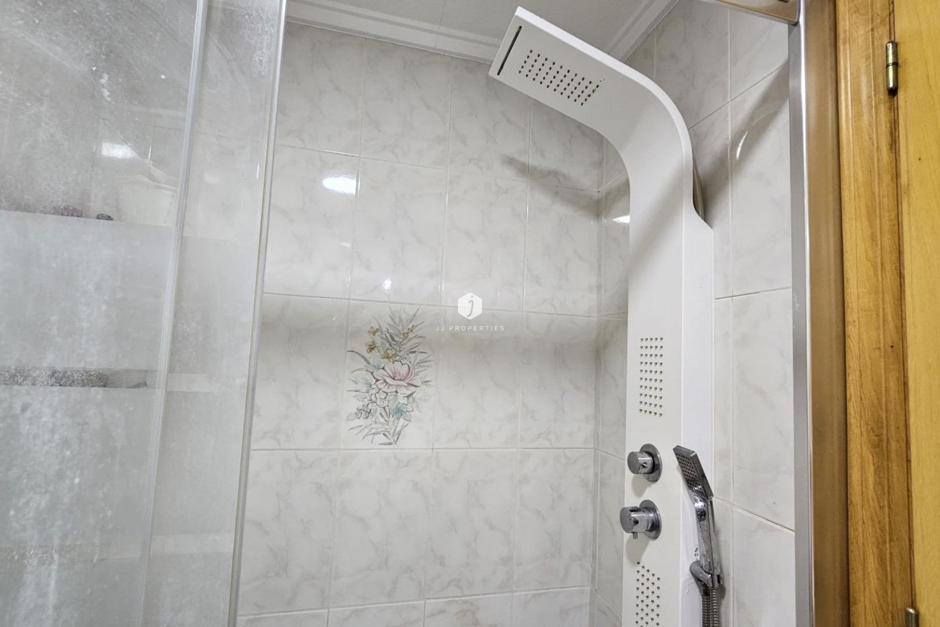 Resale - Apartment / flat -
Torrevieja - Centro