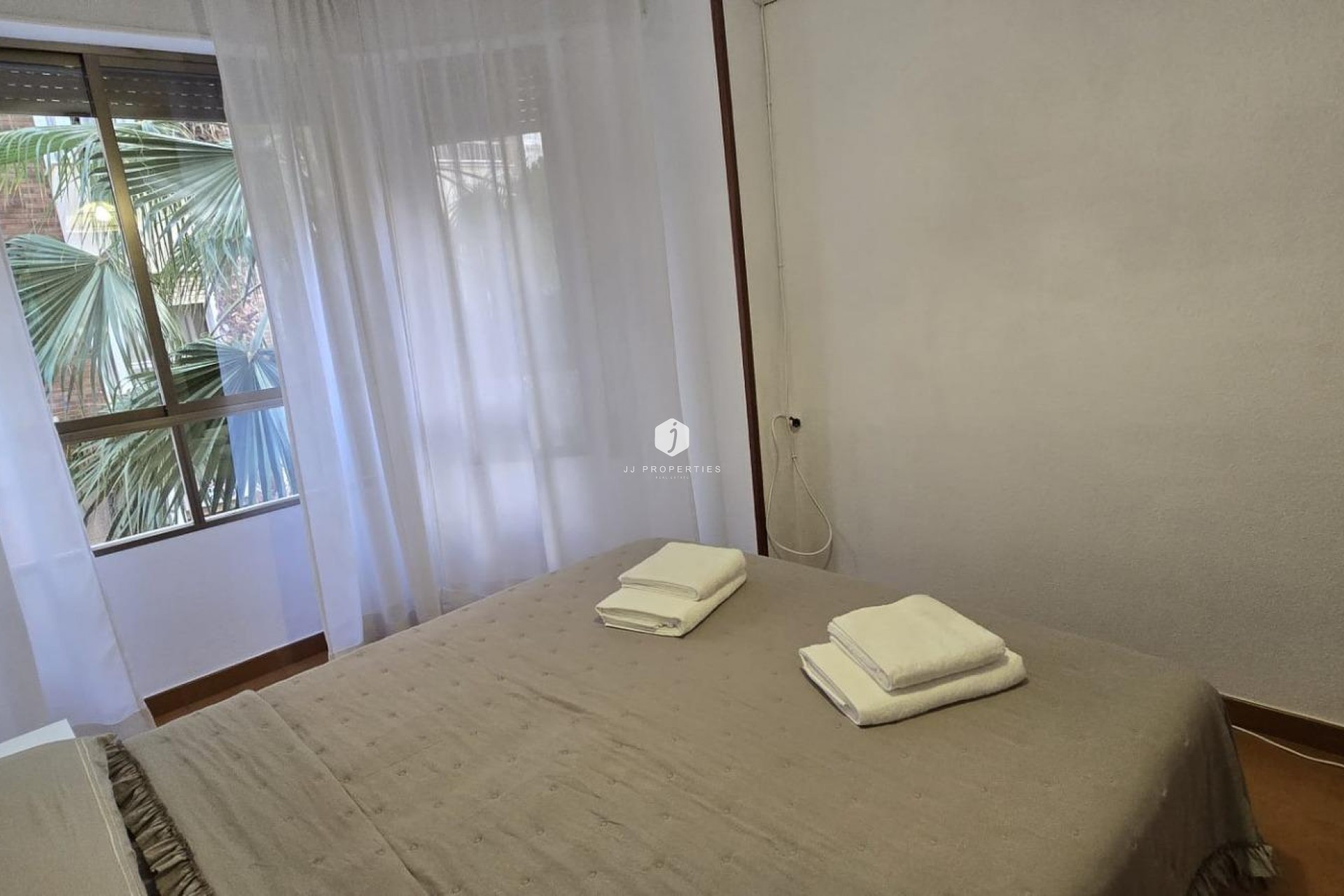 Resale - Apartment / flat -
Torrevieja - Centro