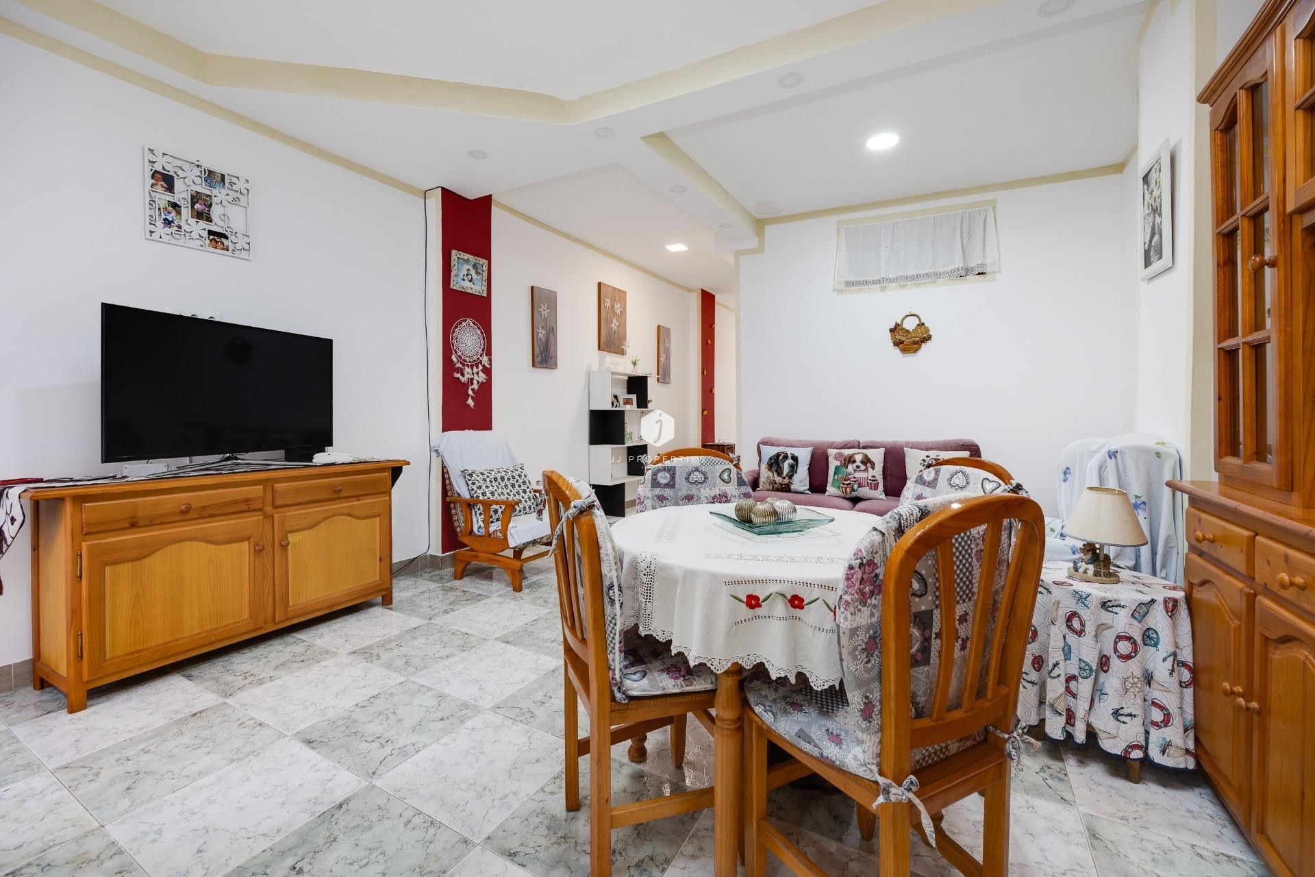 Resale - Apartment / flat -
Torrevieja - Centro
