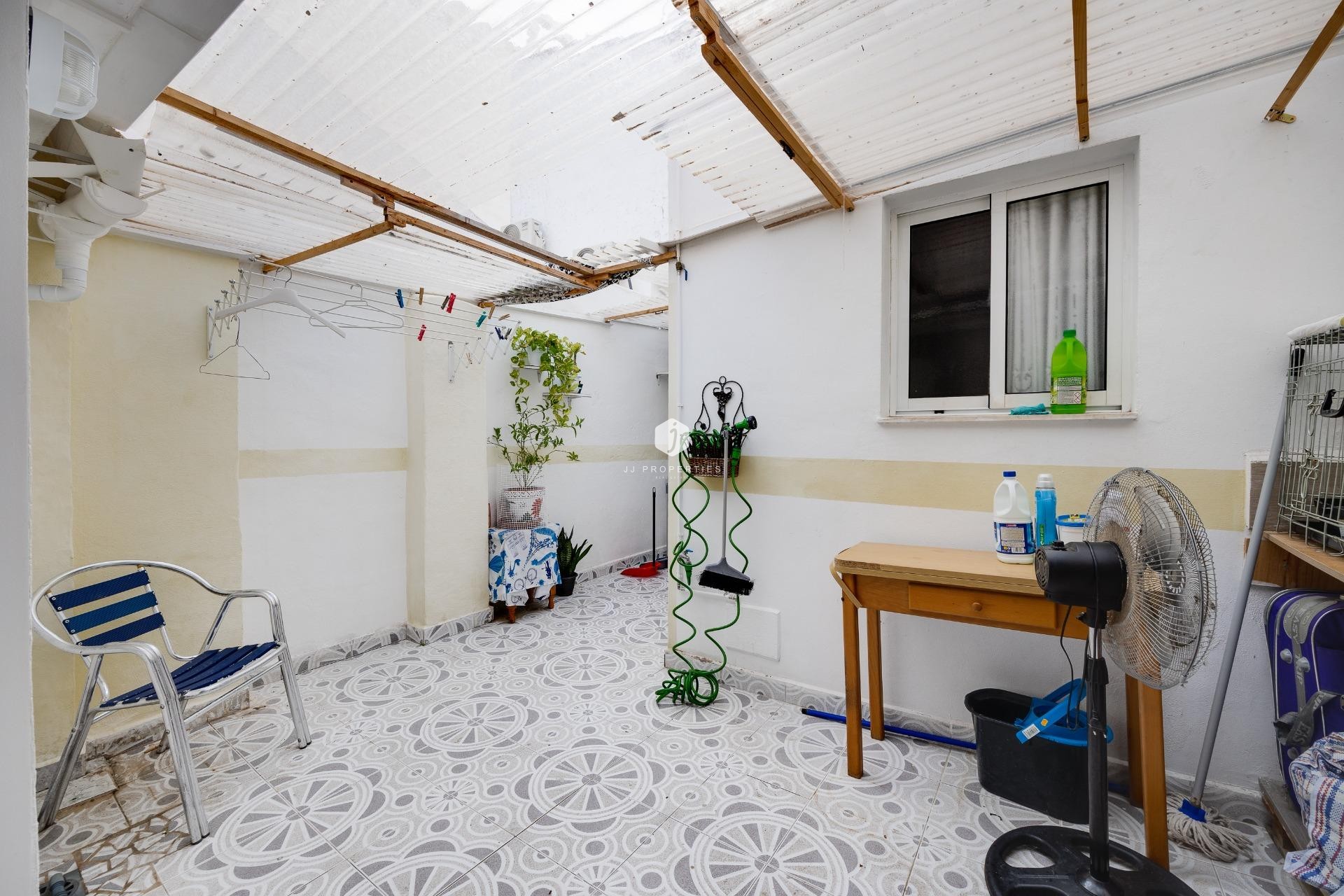 Resale - Apartment / flat -
Torrevieja - Centro