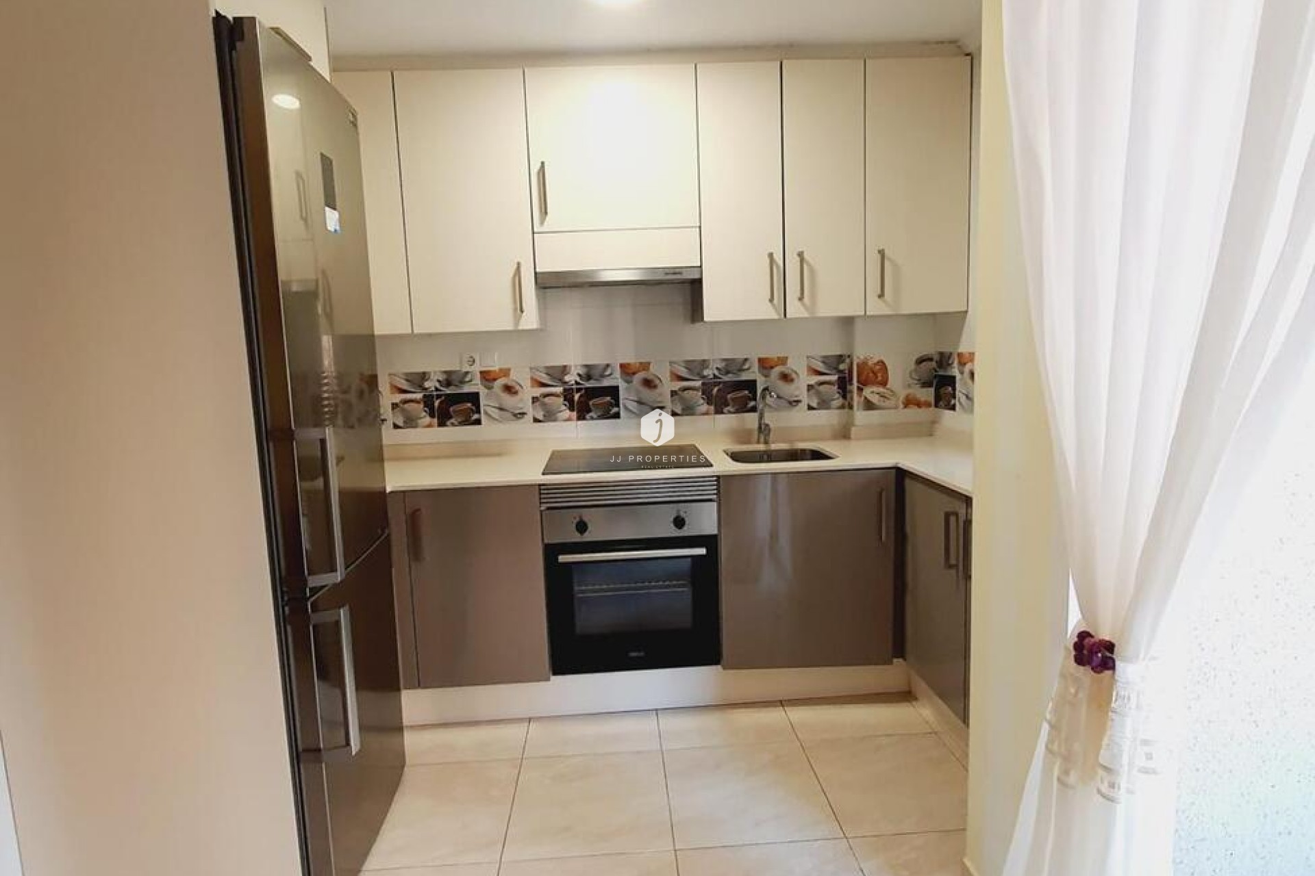 Resale - Apartment / flat -
Torrevieja - Centro