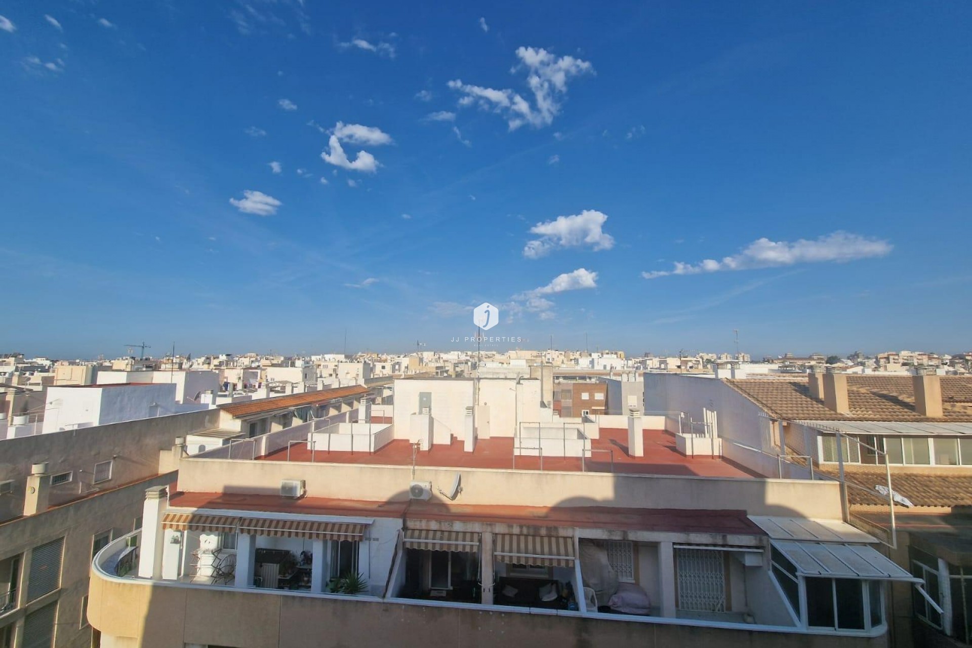 Resale - Apartment / flat -
Torrevieja - Centro