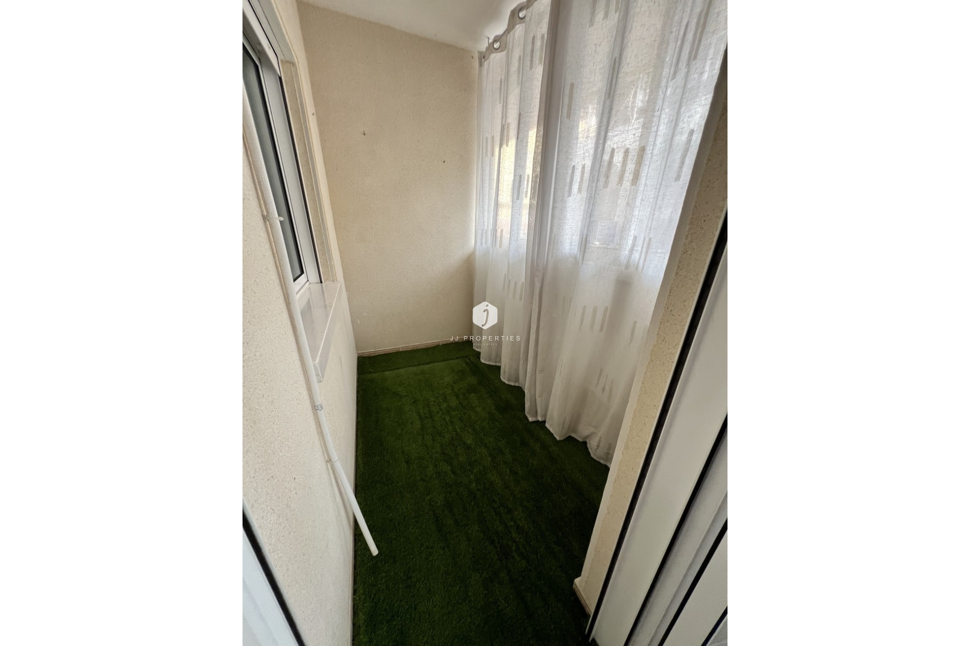 Resale - Apartment / flat -
Torrevieja - Centro