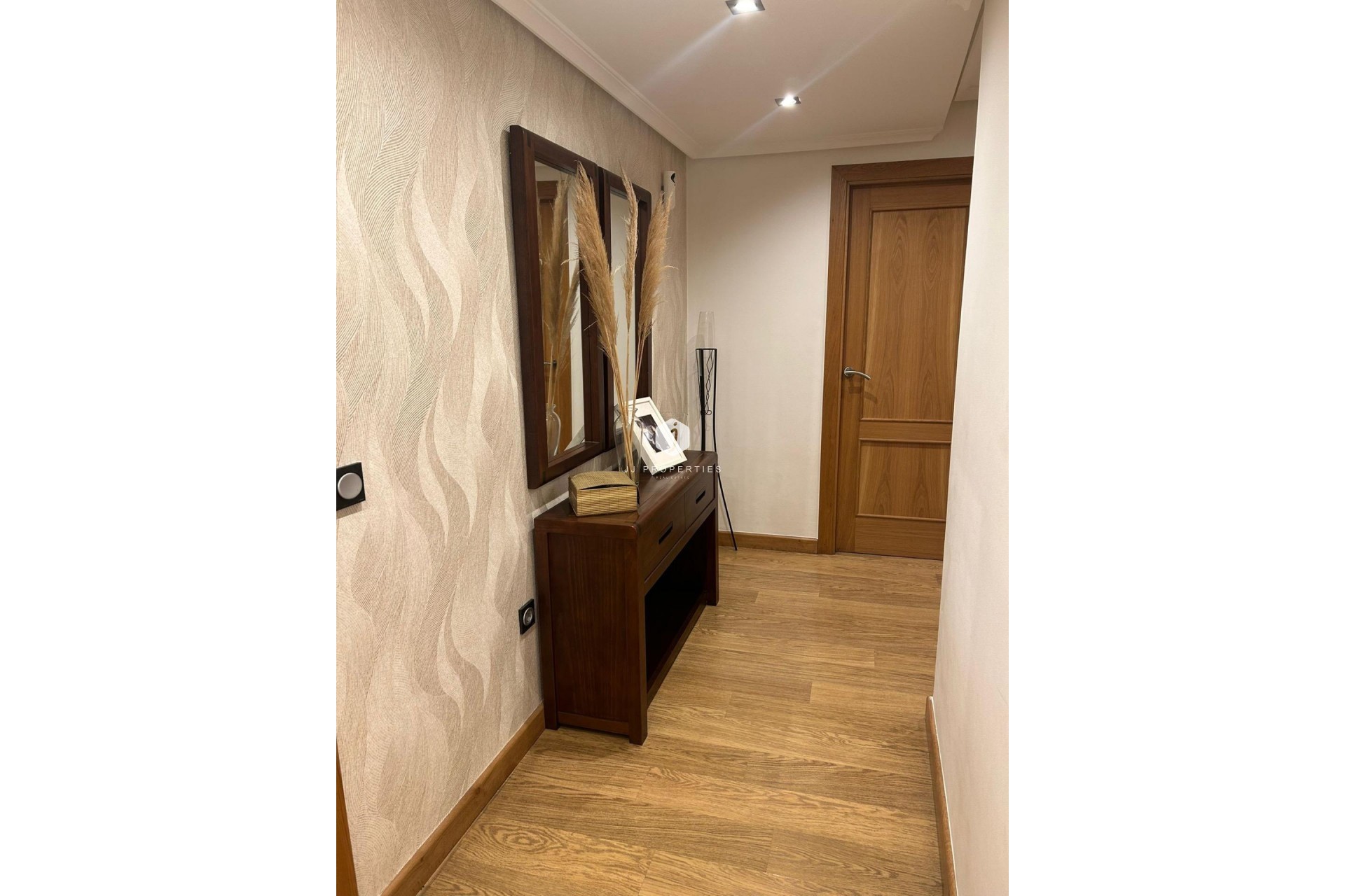 Resale - Apartment / flat -
Torrevieja - Centro