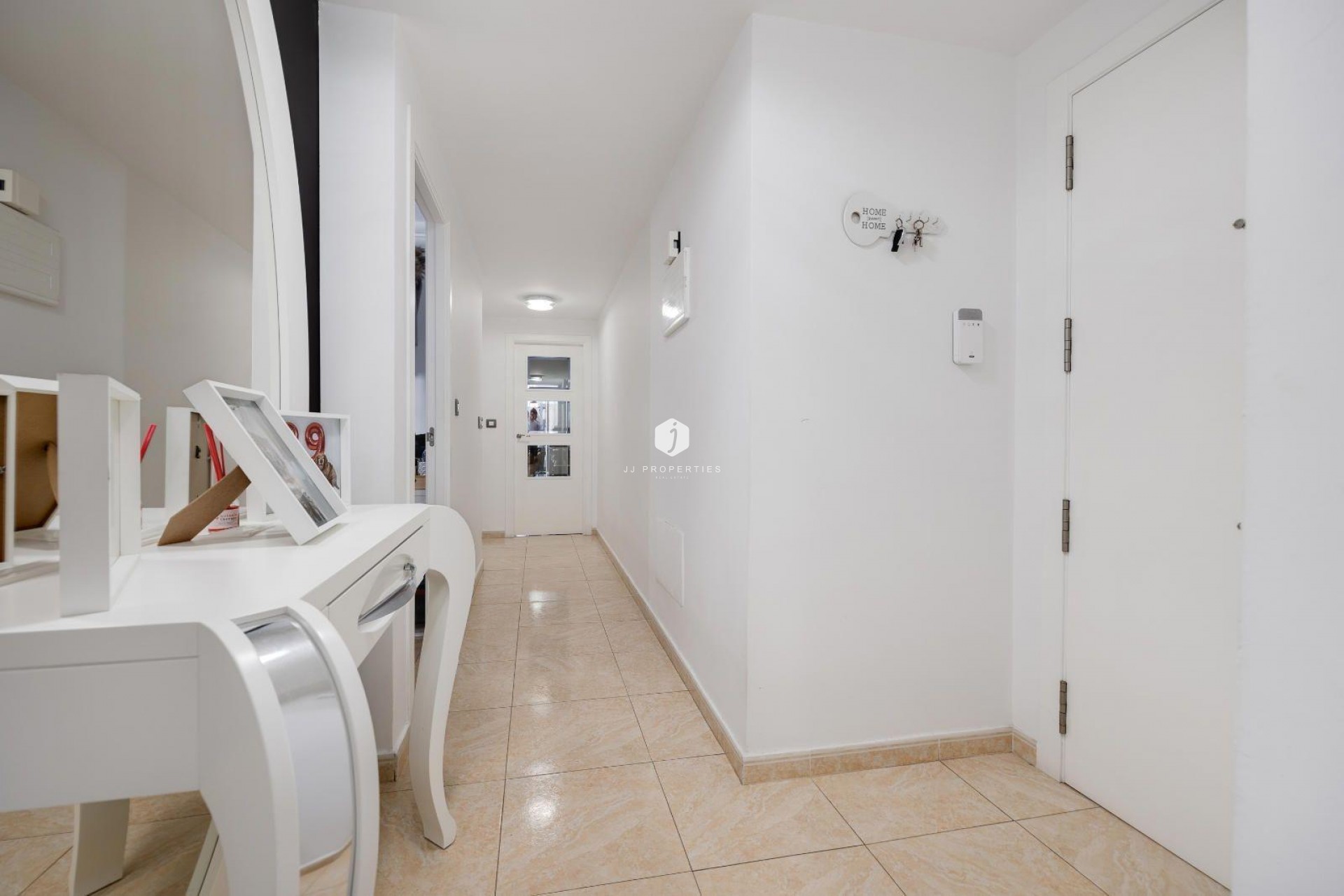 Resale - Apartment / flat -
Torrevieja - Centro