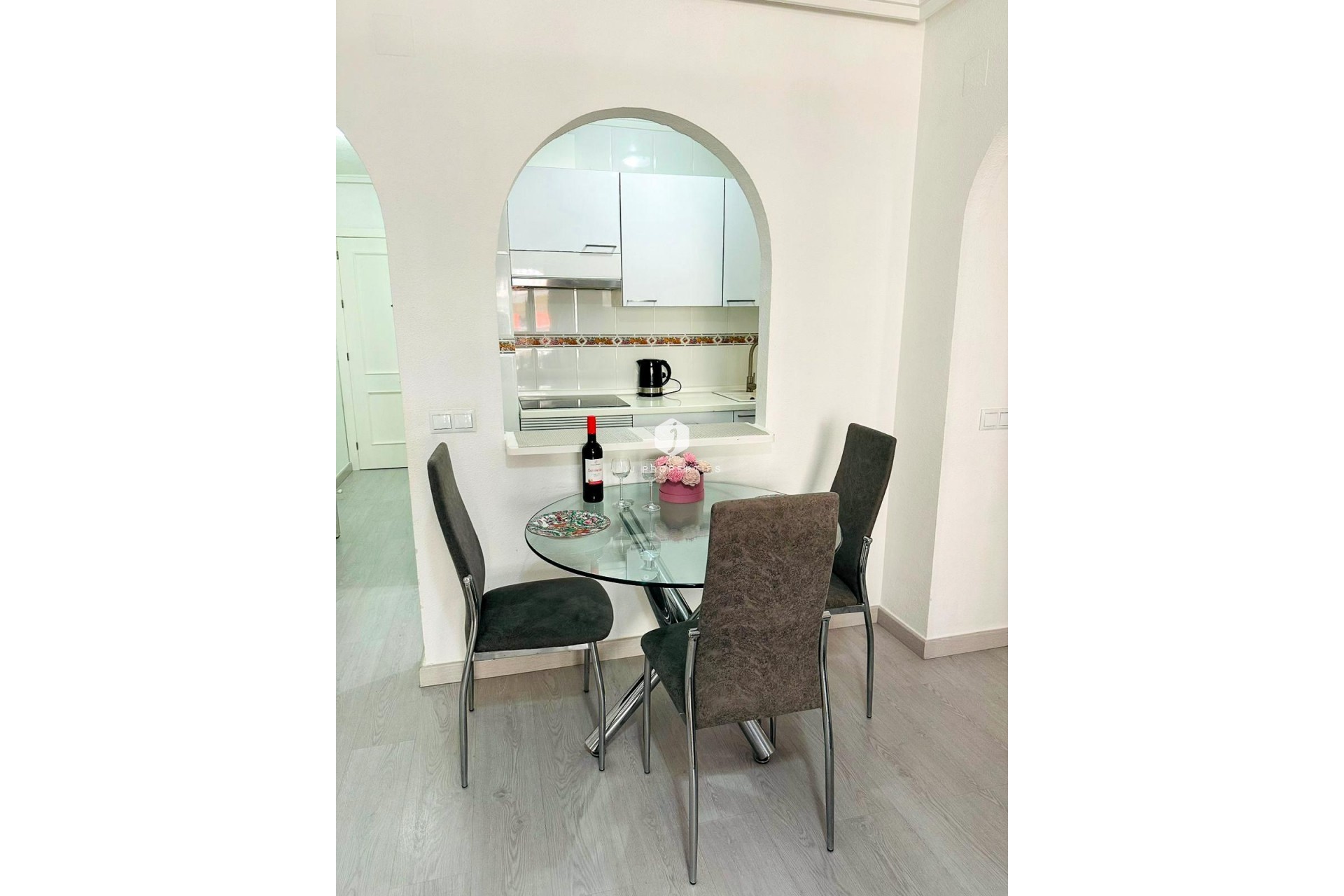 Resale - Apartment / flat -
Torrevieja - Centro