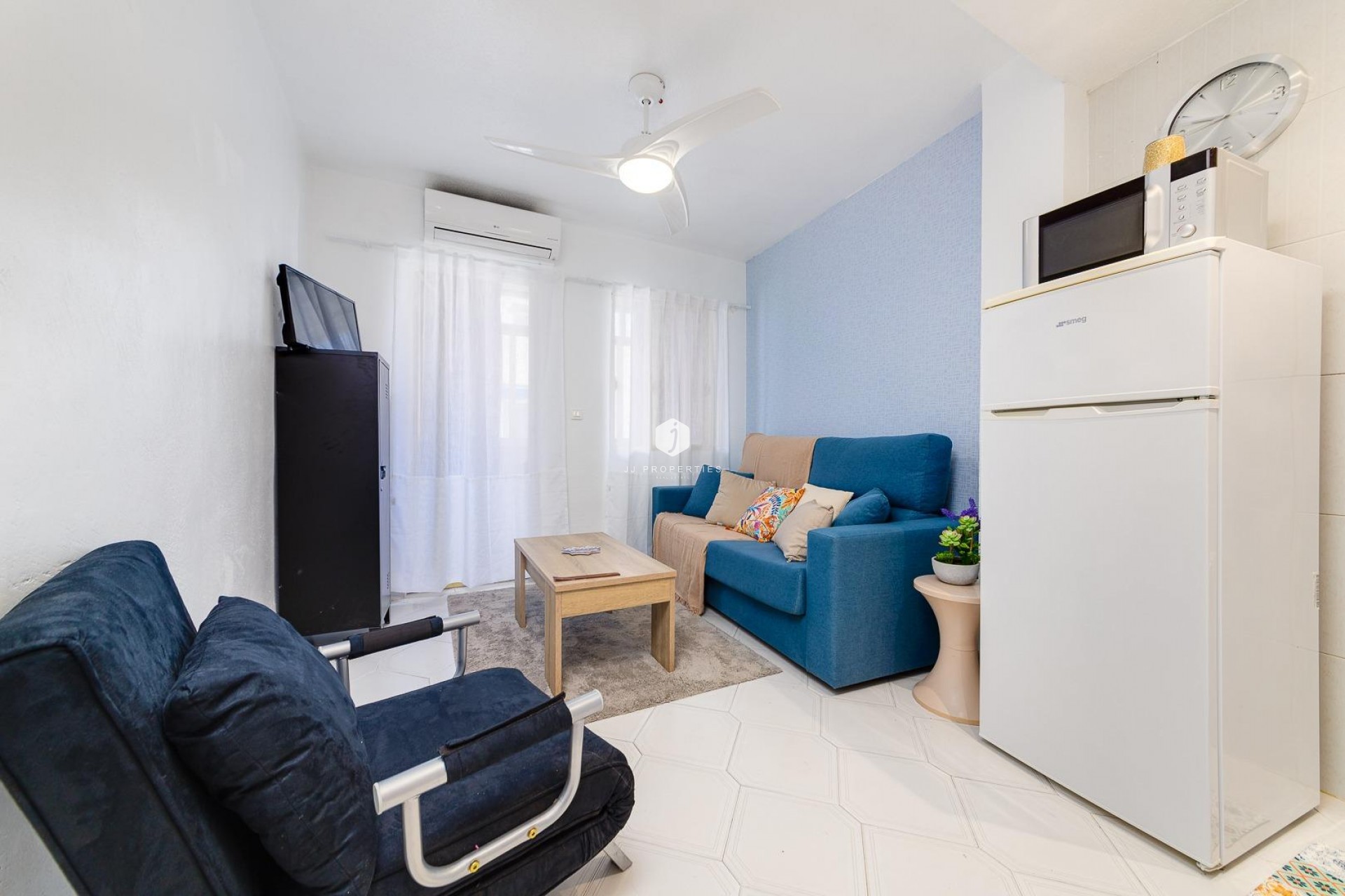 Resale - Apartment / flat -
Torrevieja - Centro