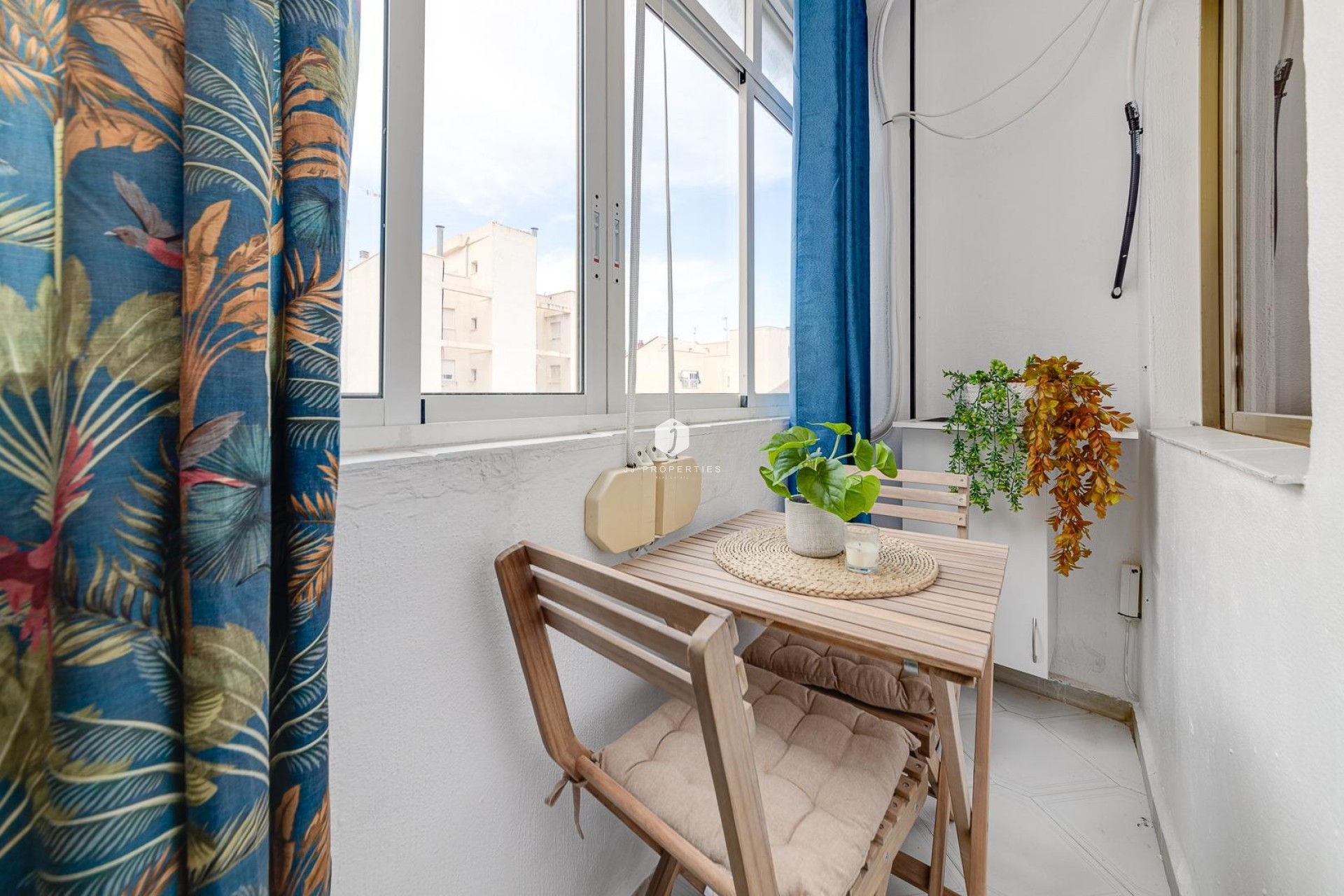 Resale - Apartment / flat -
Torrevieja - Centro