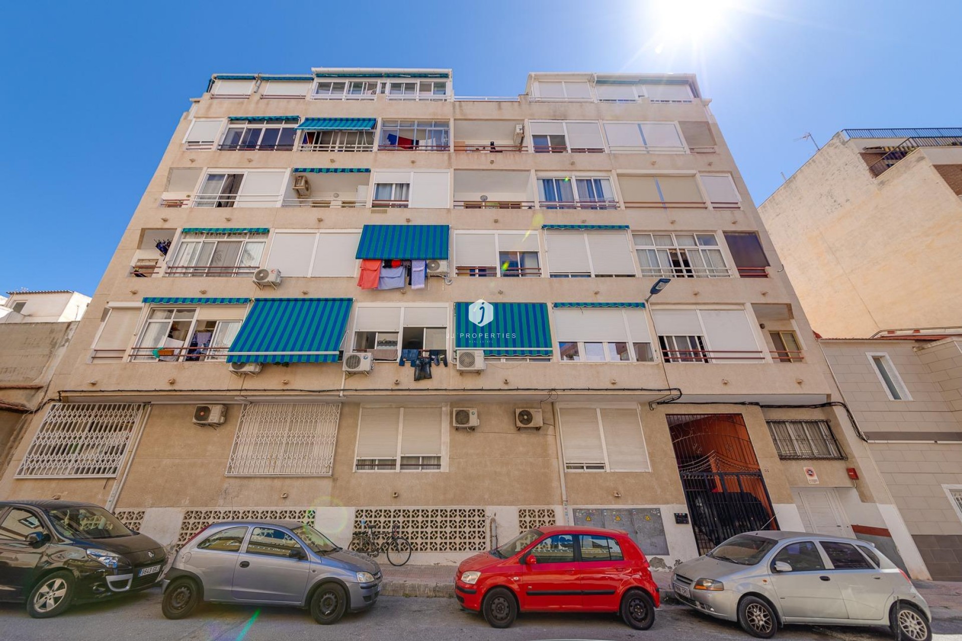 Resale - Apartment / flat -
Torrevieja - Centro