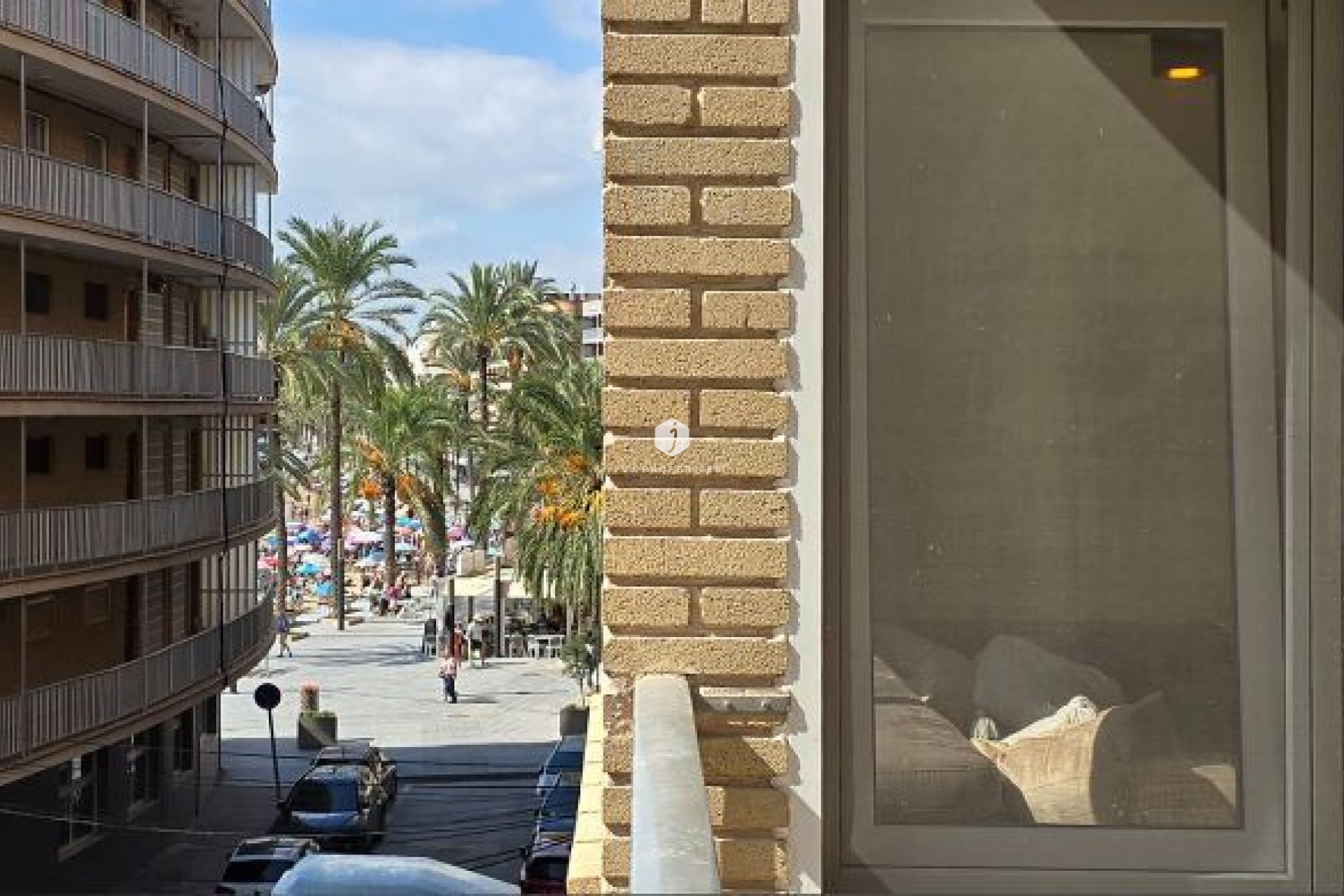 Resale - Apartment / flat -
Torrevieja - Centro