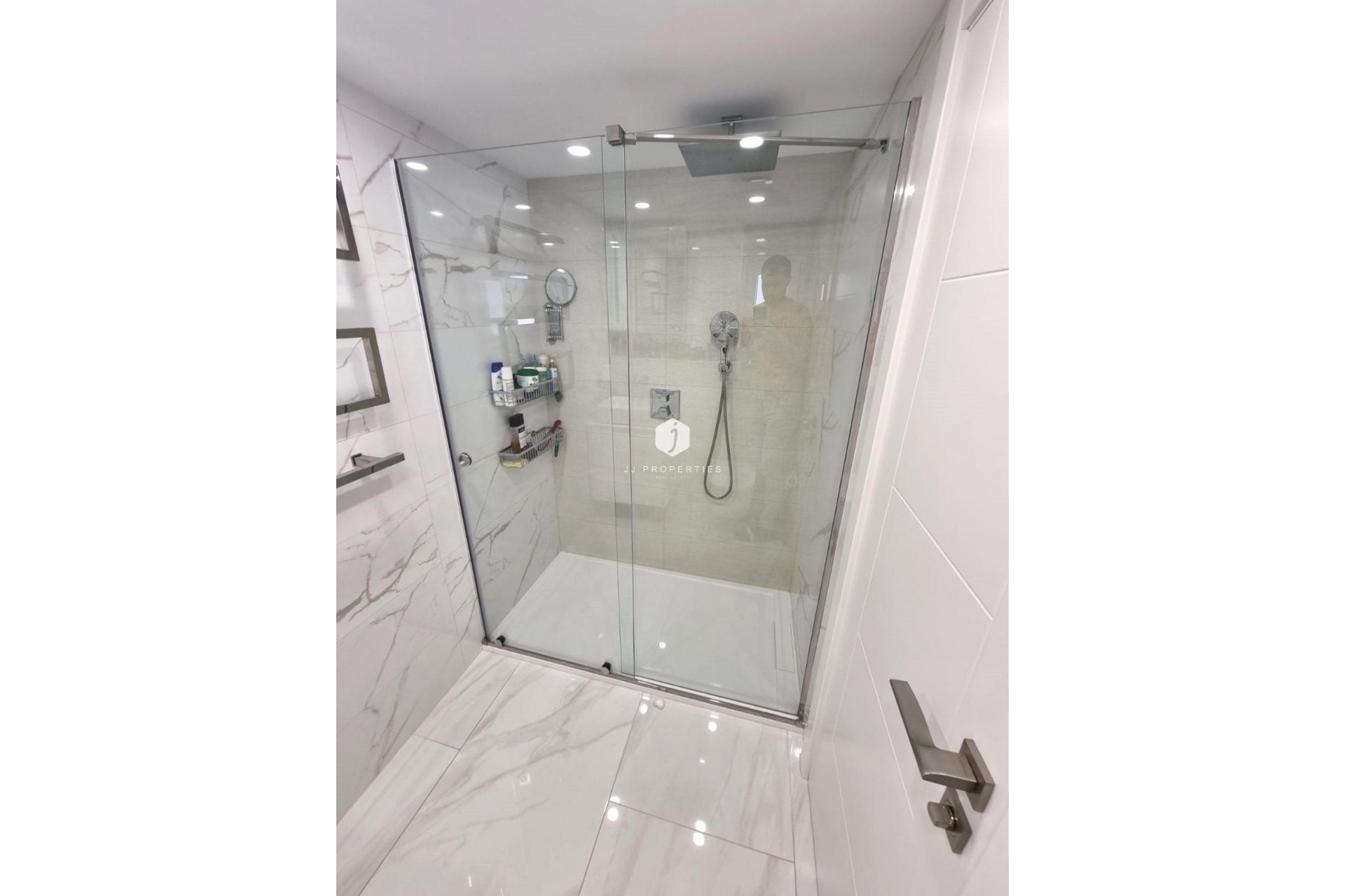 Resale - Apartment / flat -
Torrevieja - Centro