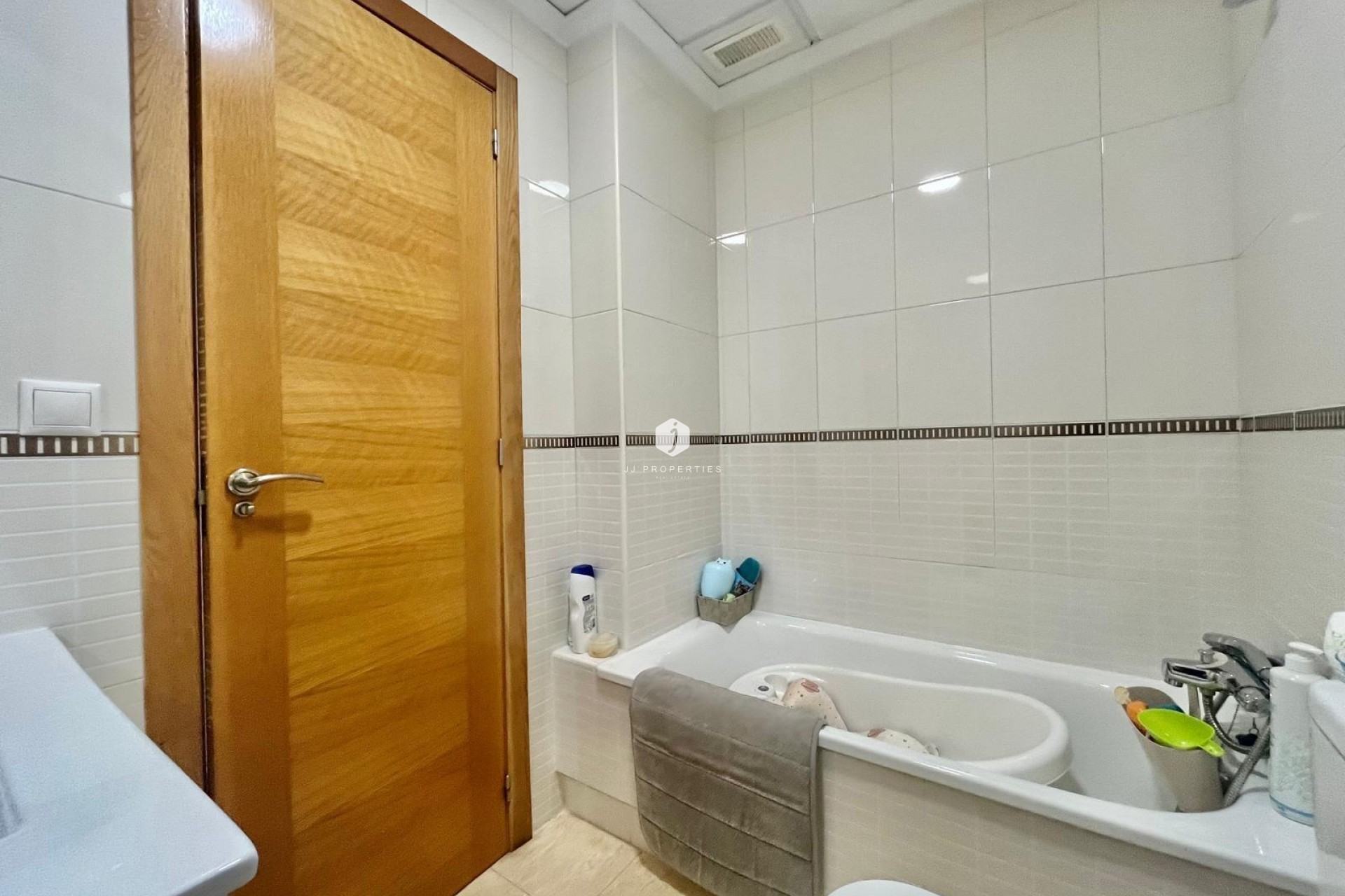 Resale - Apartment / flat -
Torrevieja - Centro