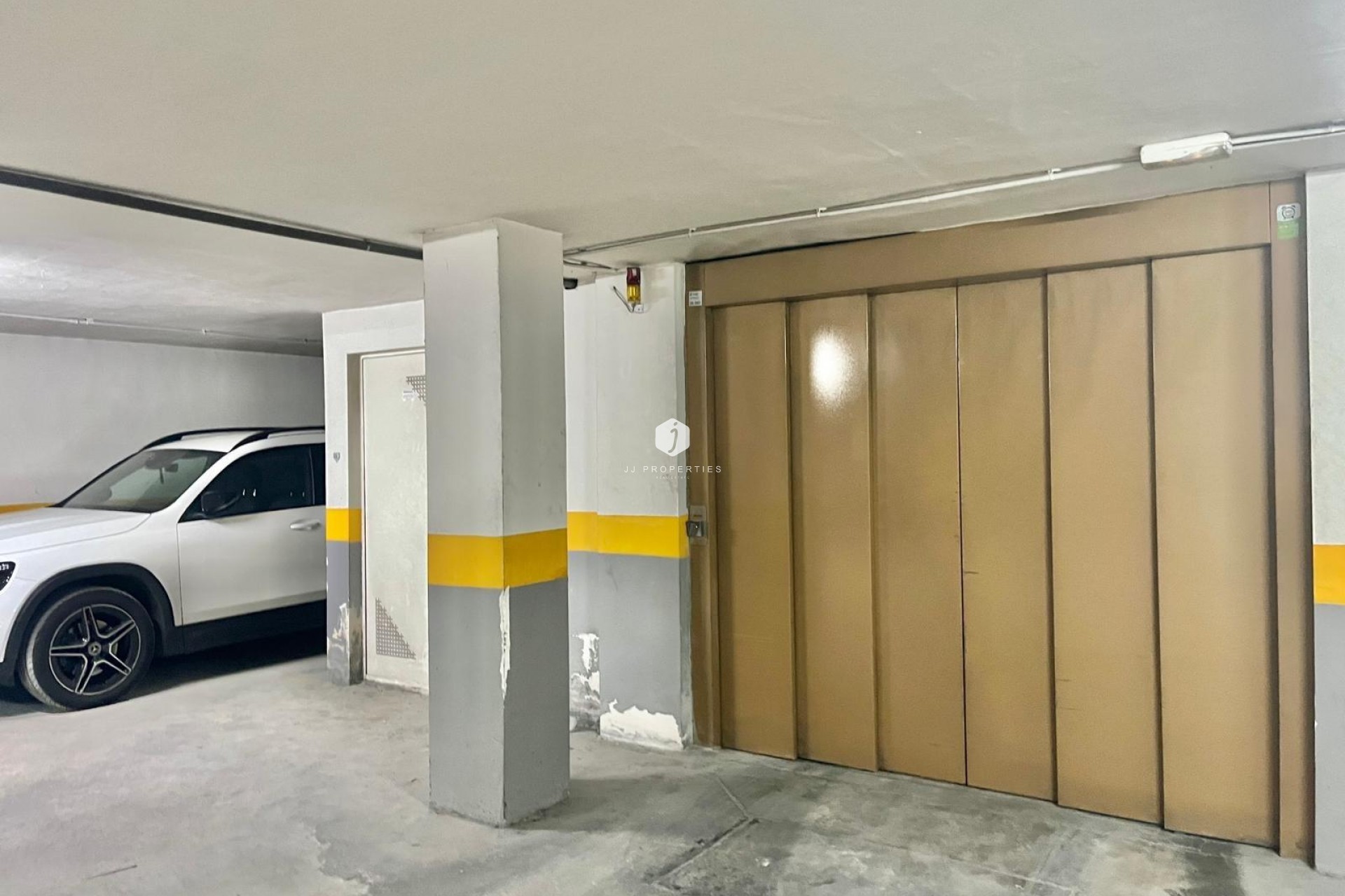 Resale - Apartment / flat -
Torrevieja - Centro