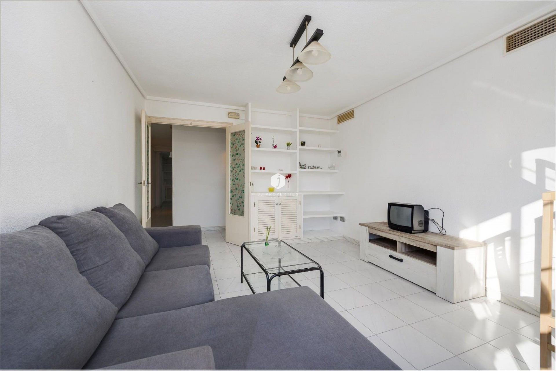 Resale - Apartment / flat -
Torrevieja - Centro