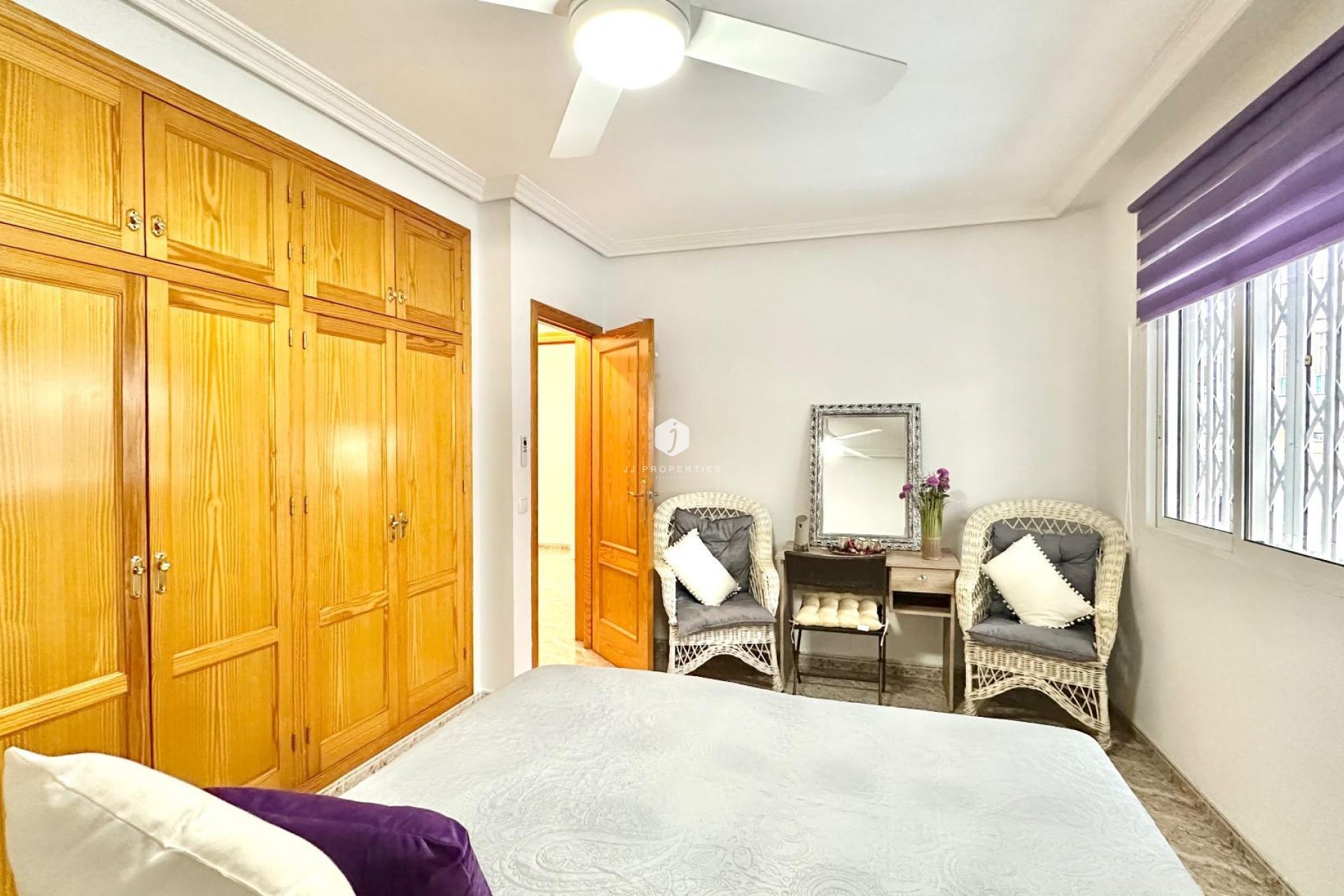 Resale - Apartment / flat -
Torrevieja - Centro