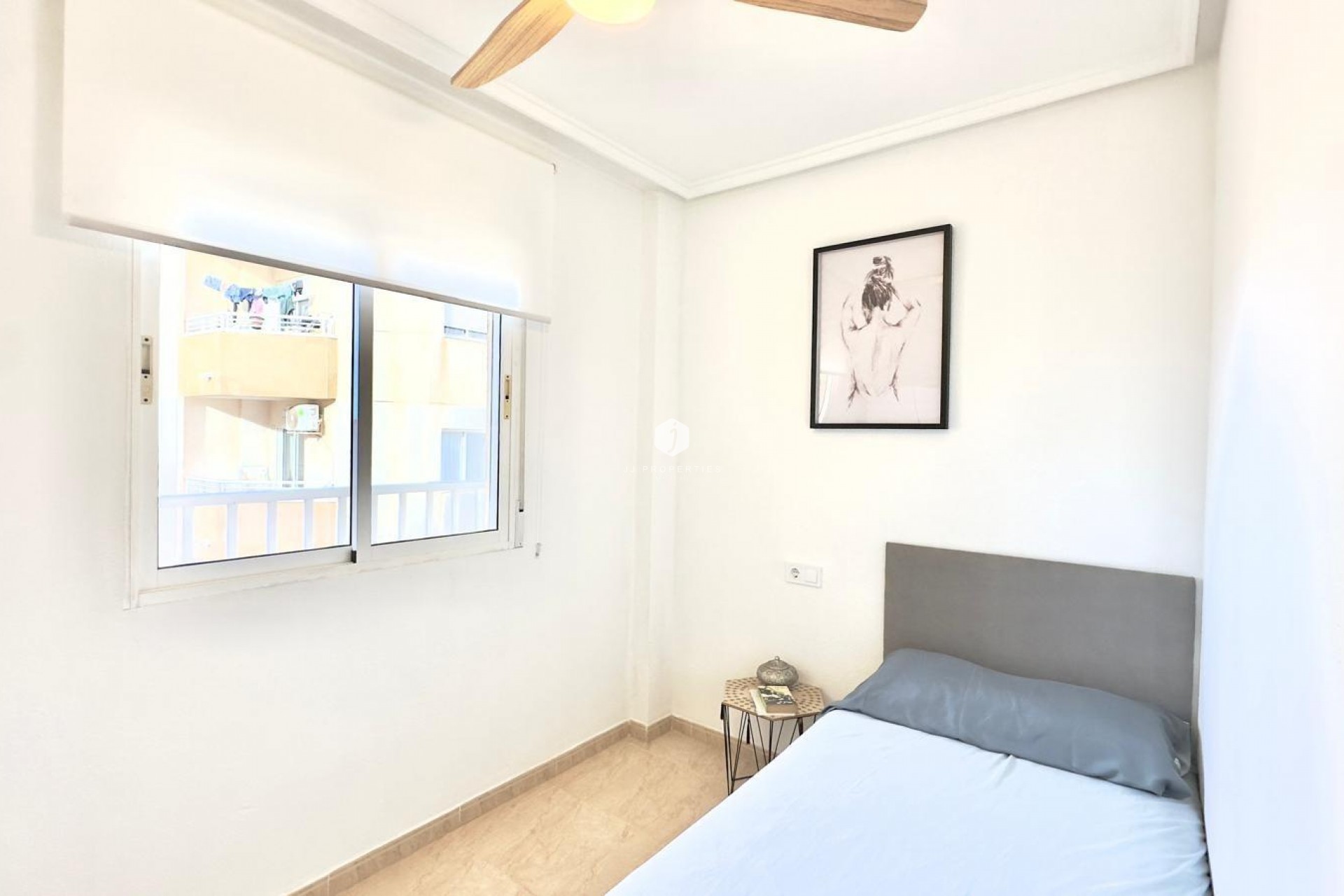 Resale - Apartment / flat -
Torrevieja - Centro