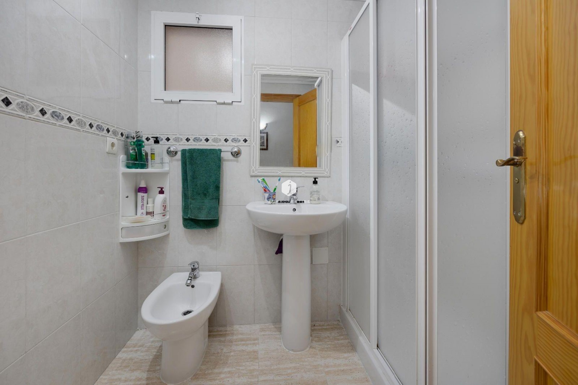 Resale - Apartment / flat -
Torrevieja - Centro