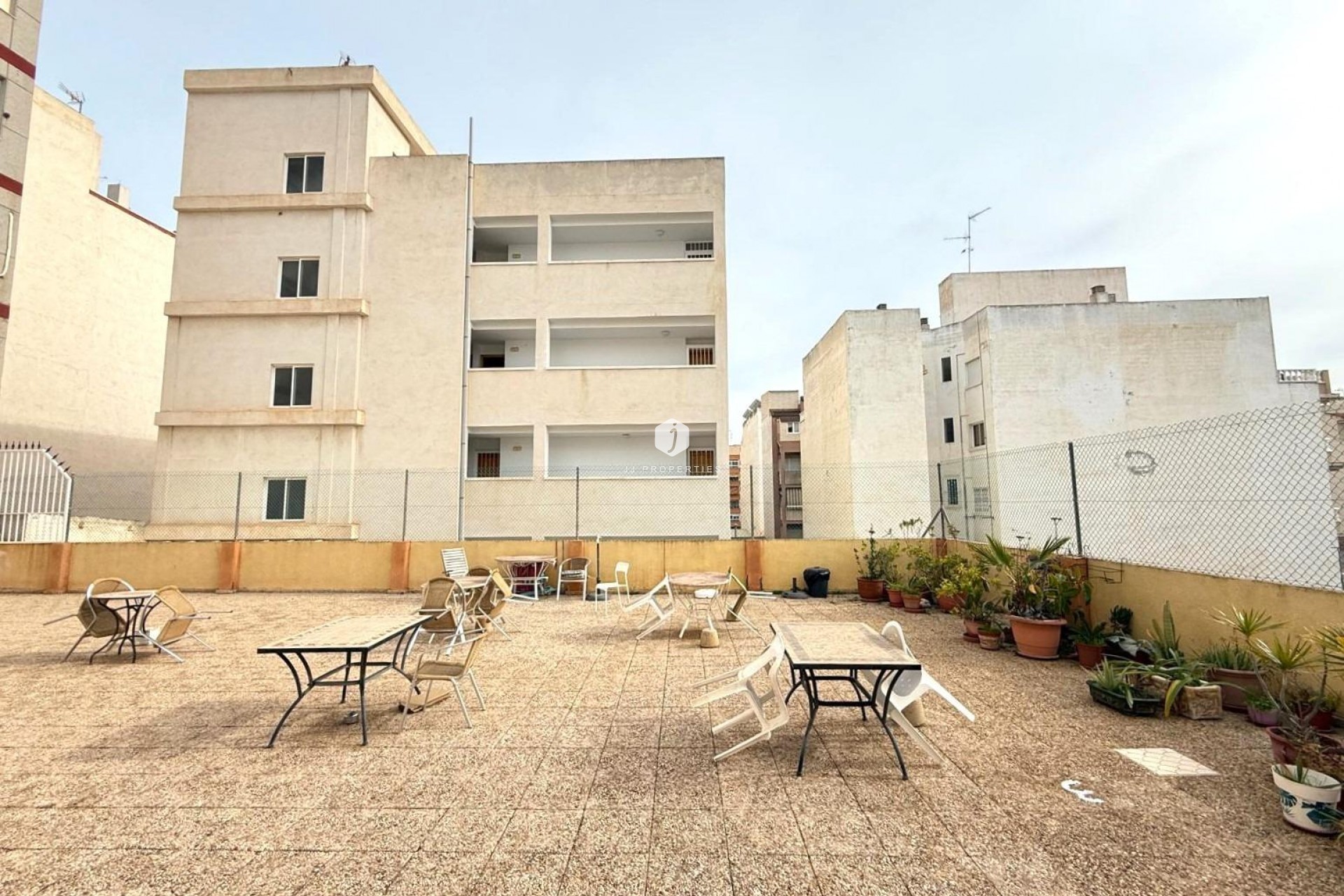 Resale - Apartment / flat -
Torrevieja - Centro