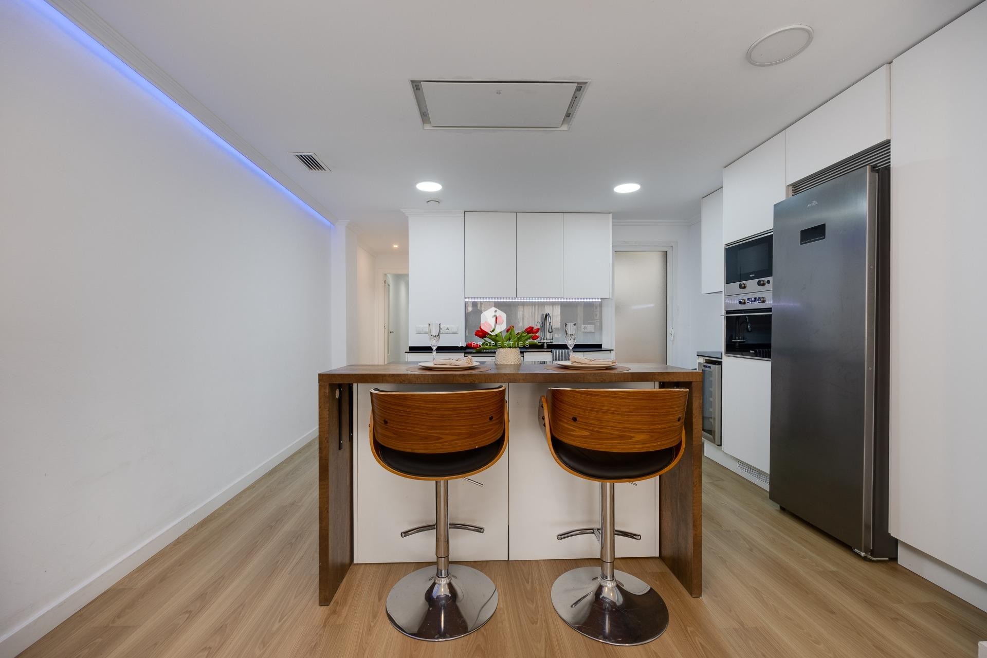 Resale - Apartment / flat -
Torrevieja - Centro