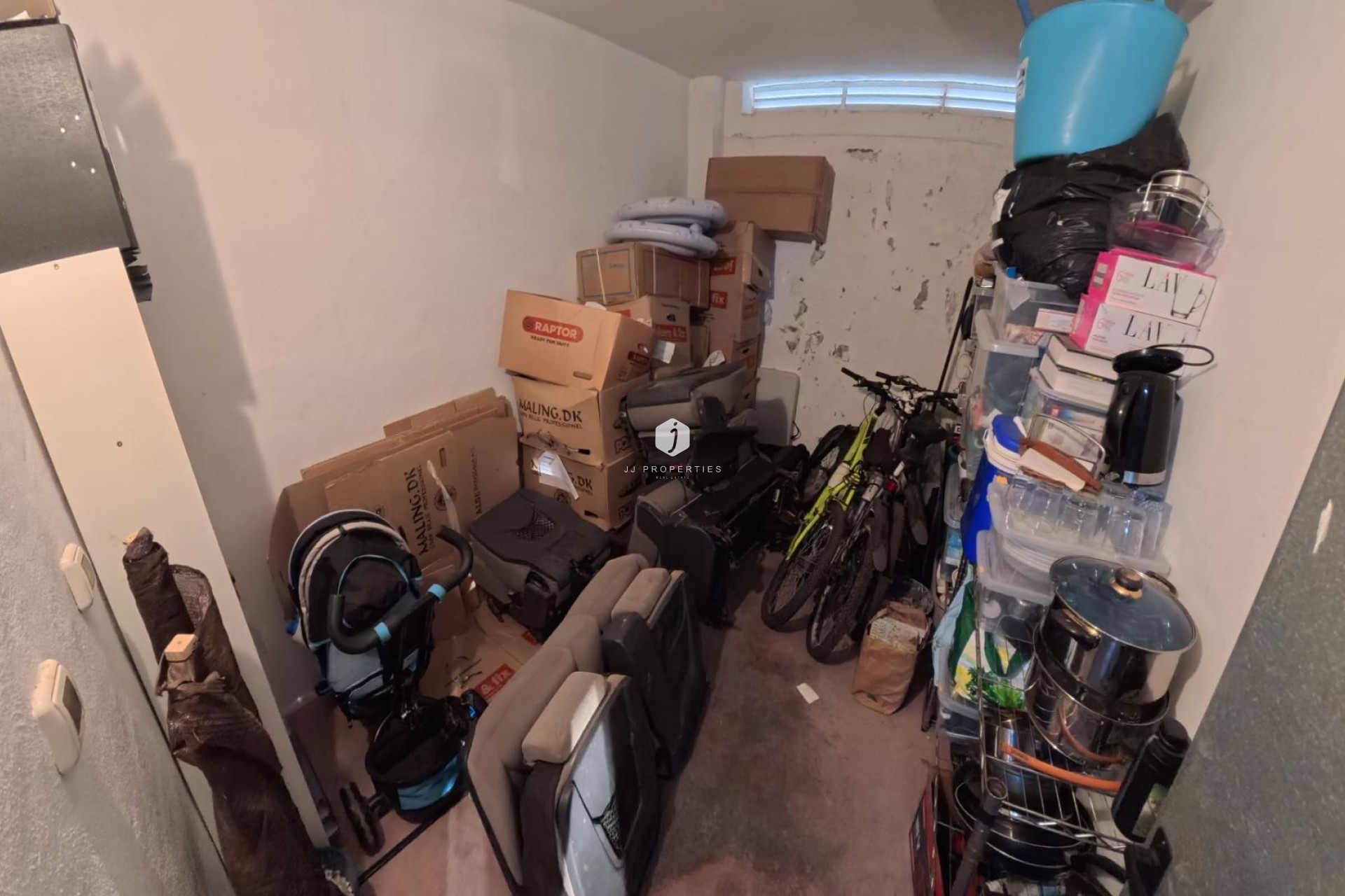 Resale - Apartment / flat -
Torrevieja - Centro