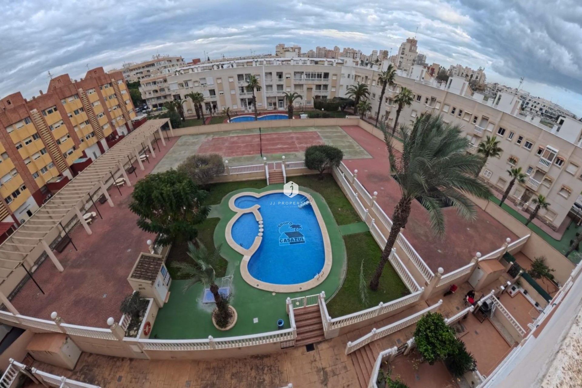 Resale - Apartment / flat -
Torrevieja - Centro