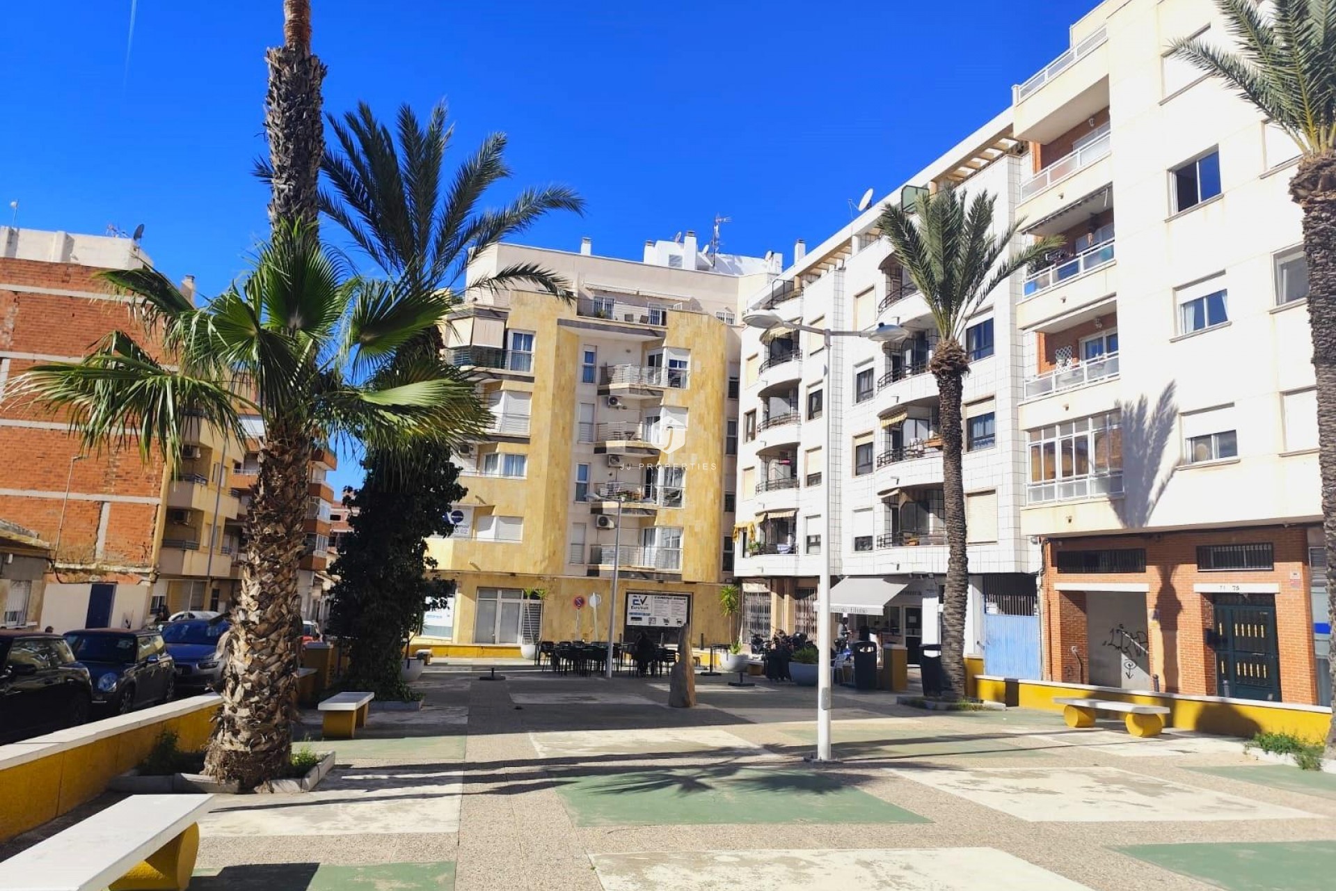 Resale - Apartment / flat -
Torrevieja - Centro