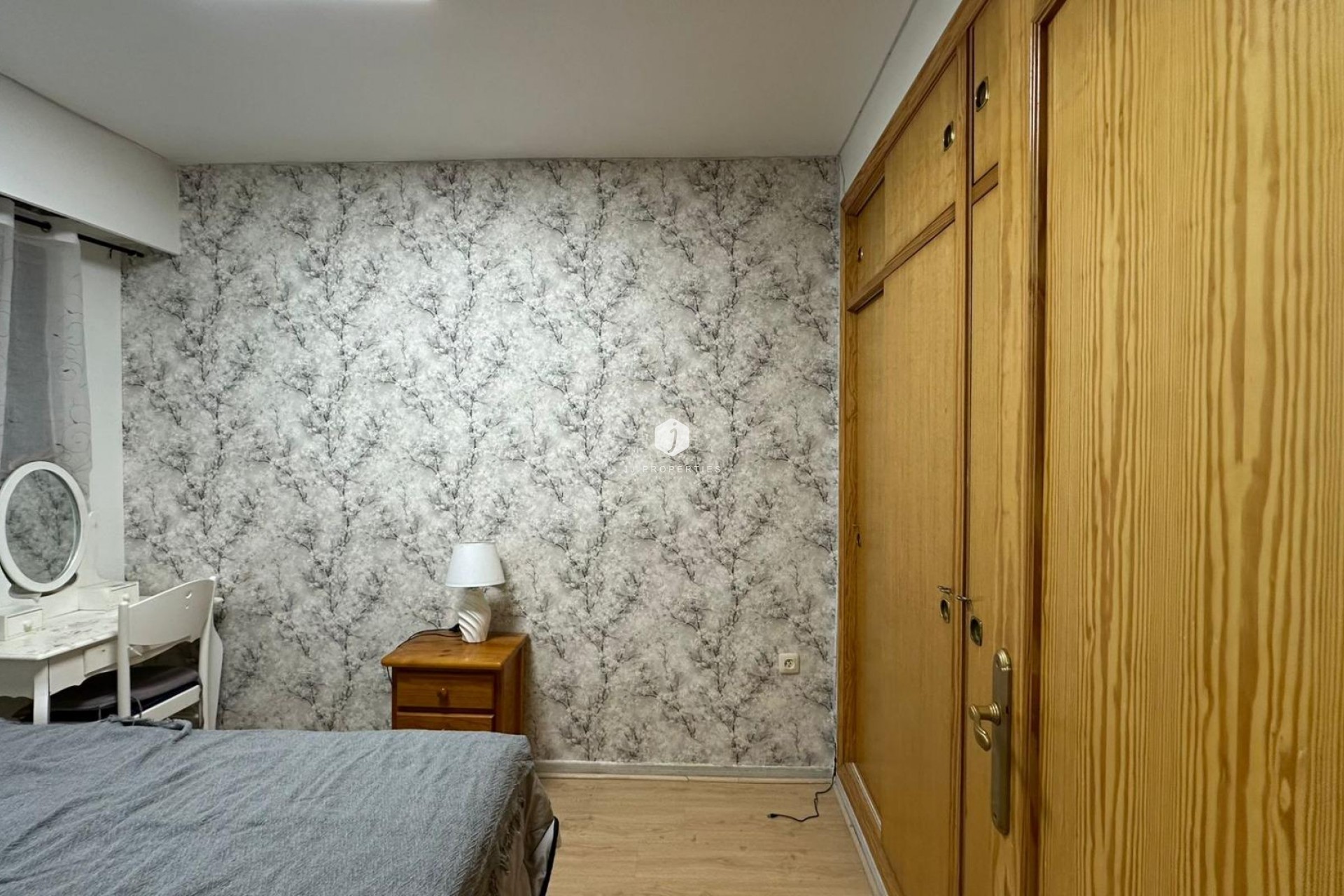 Resale - Apartment / flat -
Torrevieja - Centro