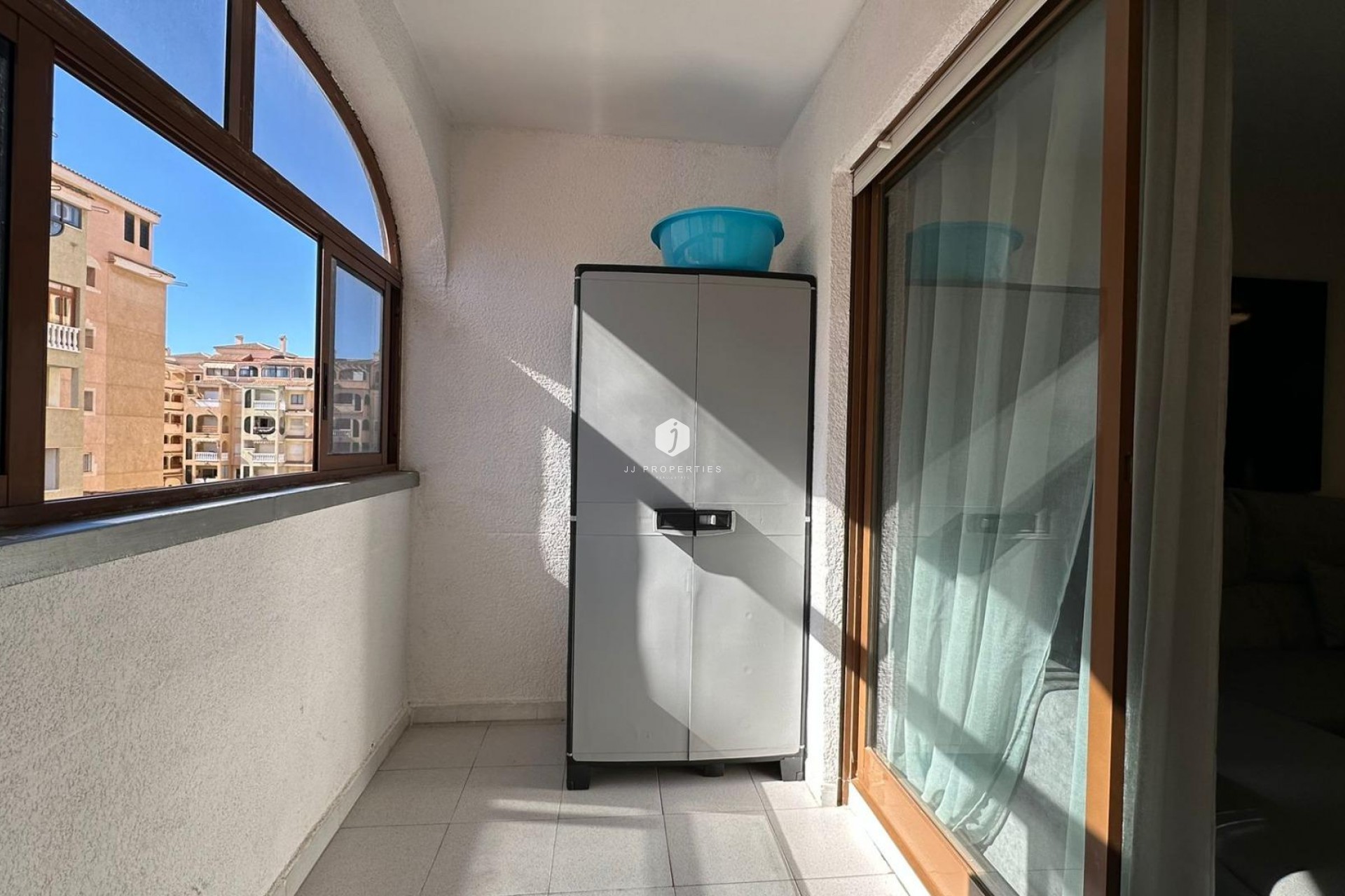 Resale - Apartment / flat -
Torrevieja - Centro