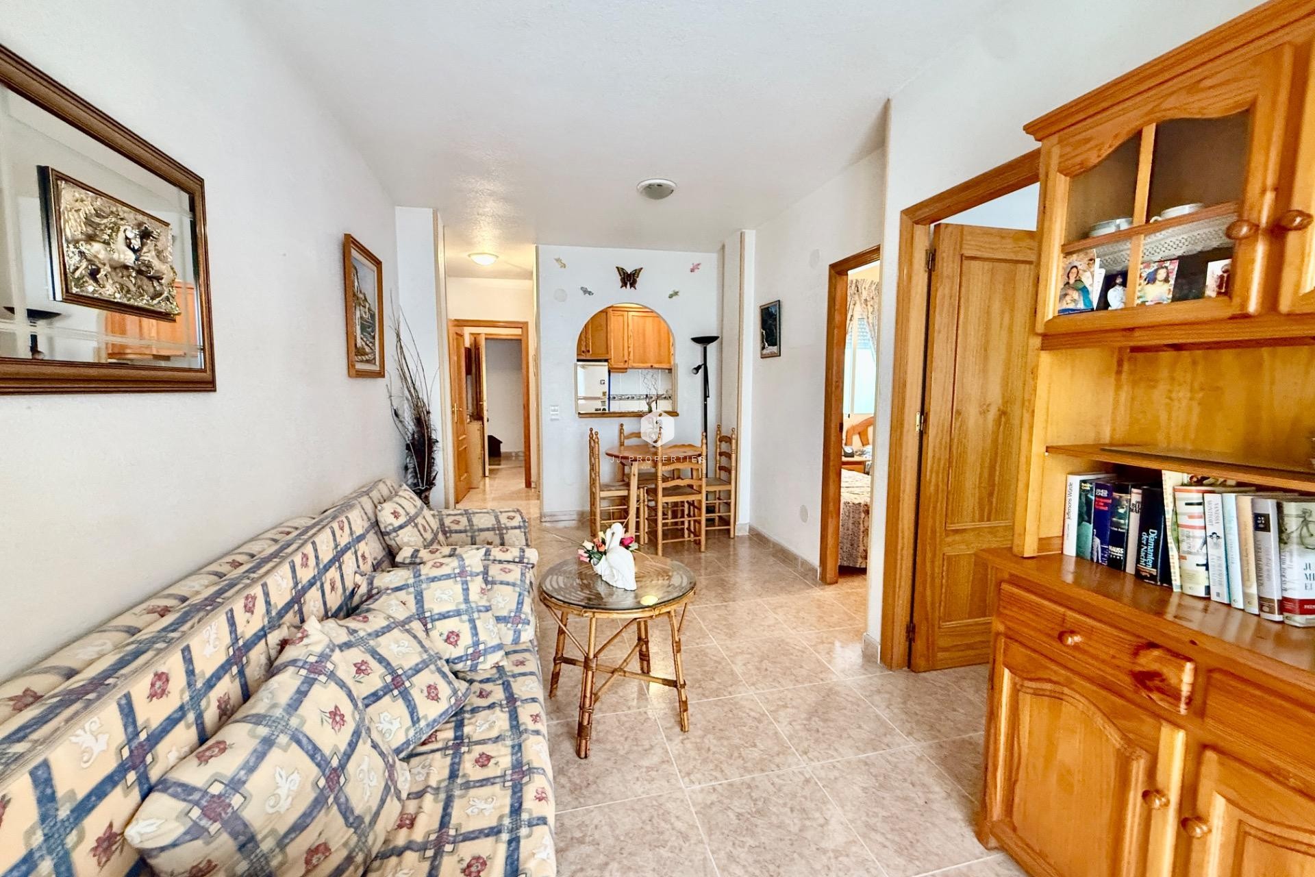 Resale - Apartment / flat -
Torrevieja - Centro