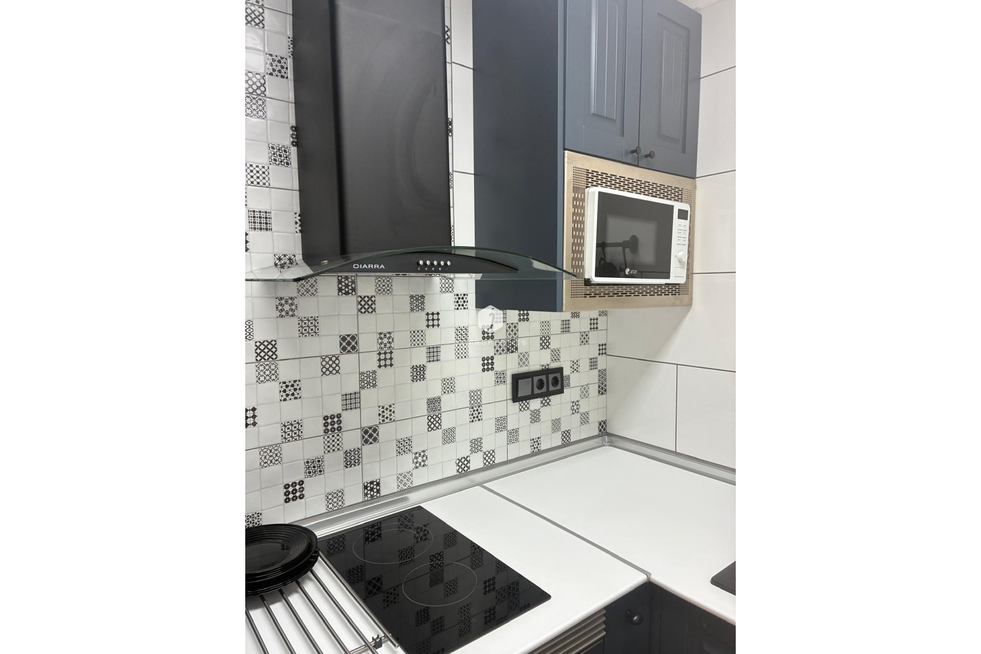 Resale - Apartment / flat -
Torrevieja - Centro