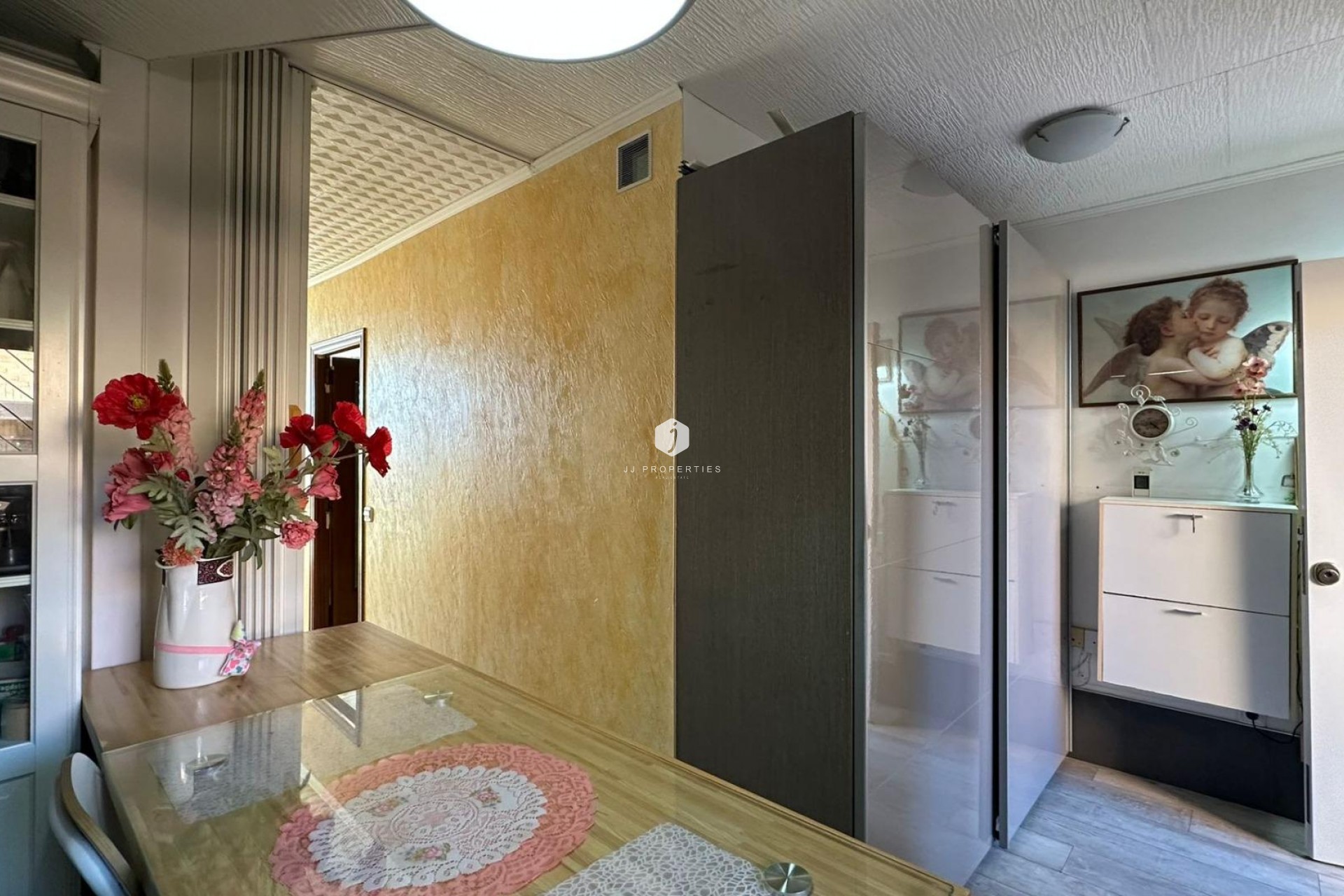 Resale - Apartment / flat -
Torrevieja - Centro